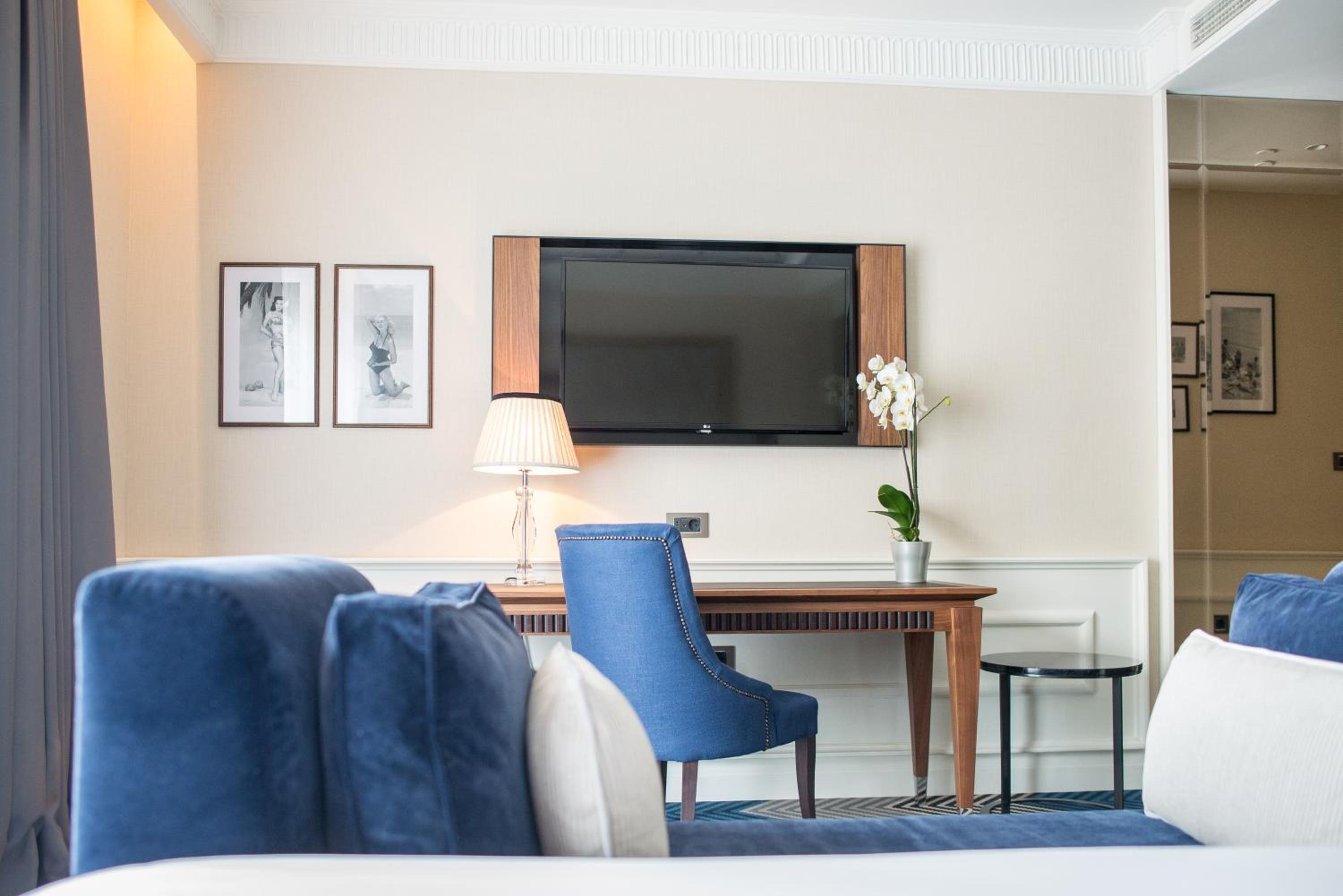 Prestige Double Room with Mountain View