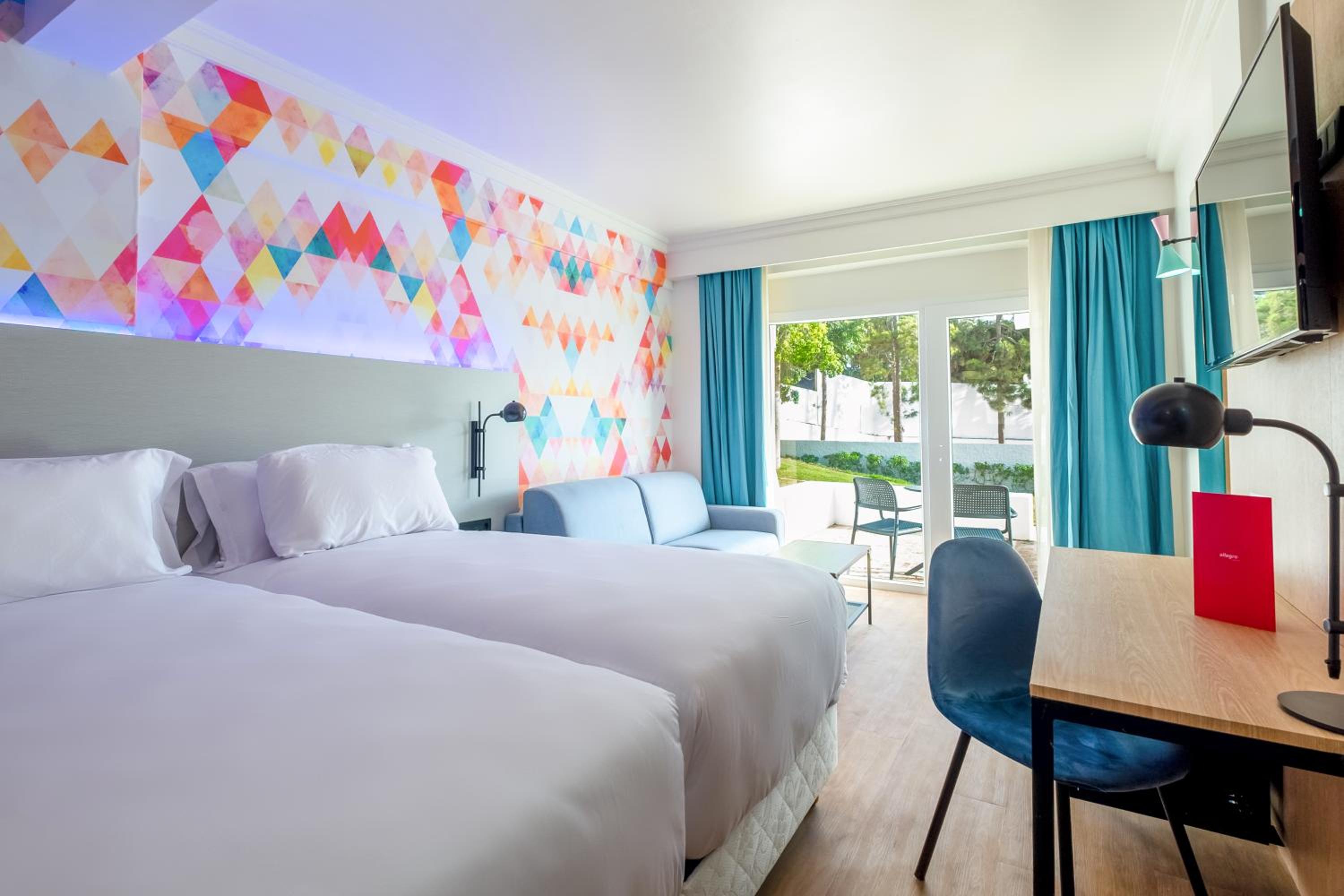 Deluxe Double or Twin Room with Garden View