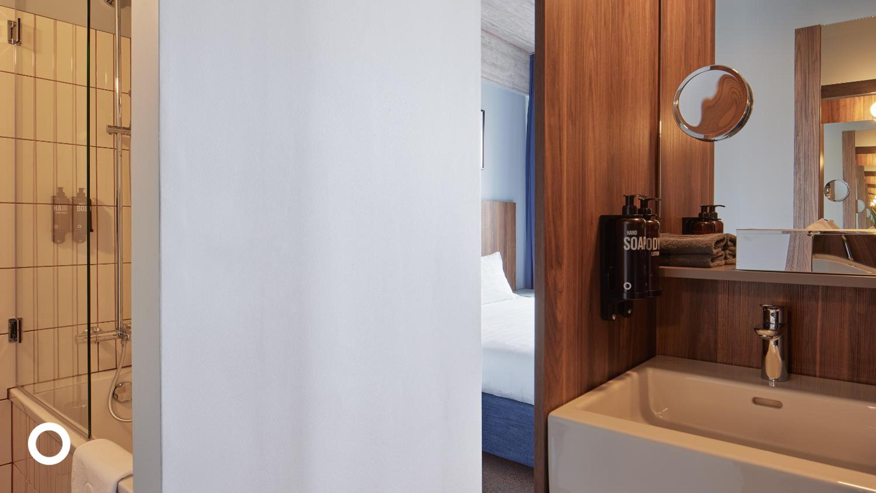 Junior Suite with Spa Access