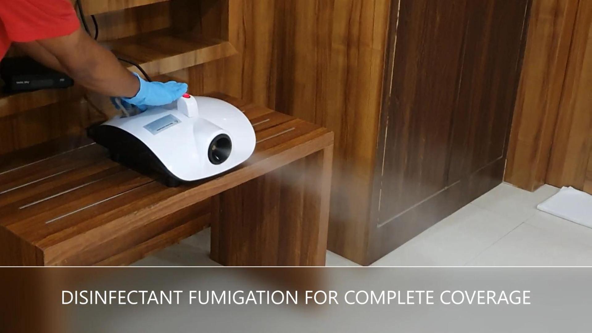 Deluxe king bed room with 10% discount on Food & Soft Beverages (at restaurants)