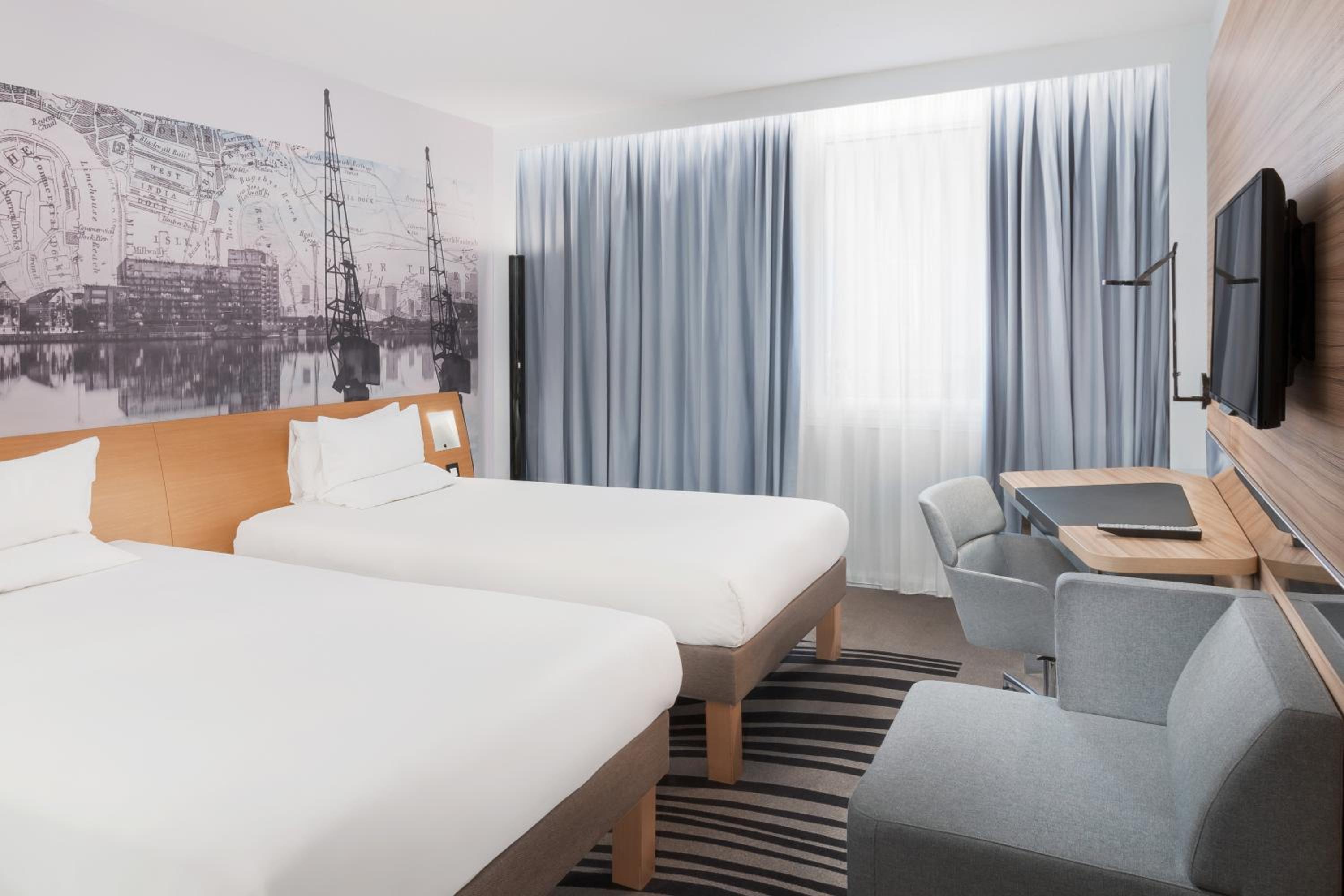 Standard Double Room with Two Single Beds