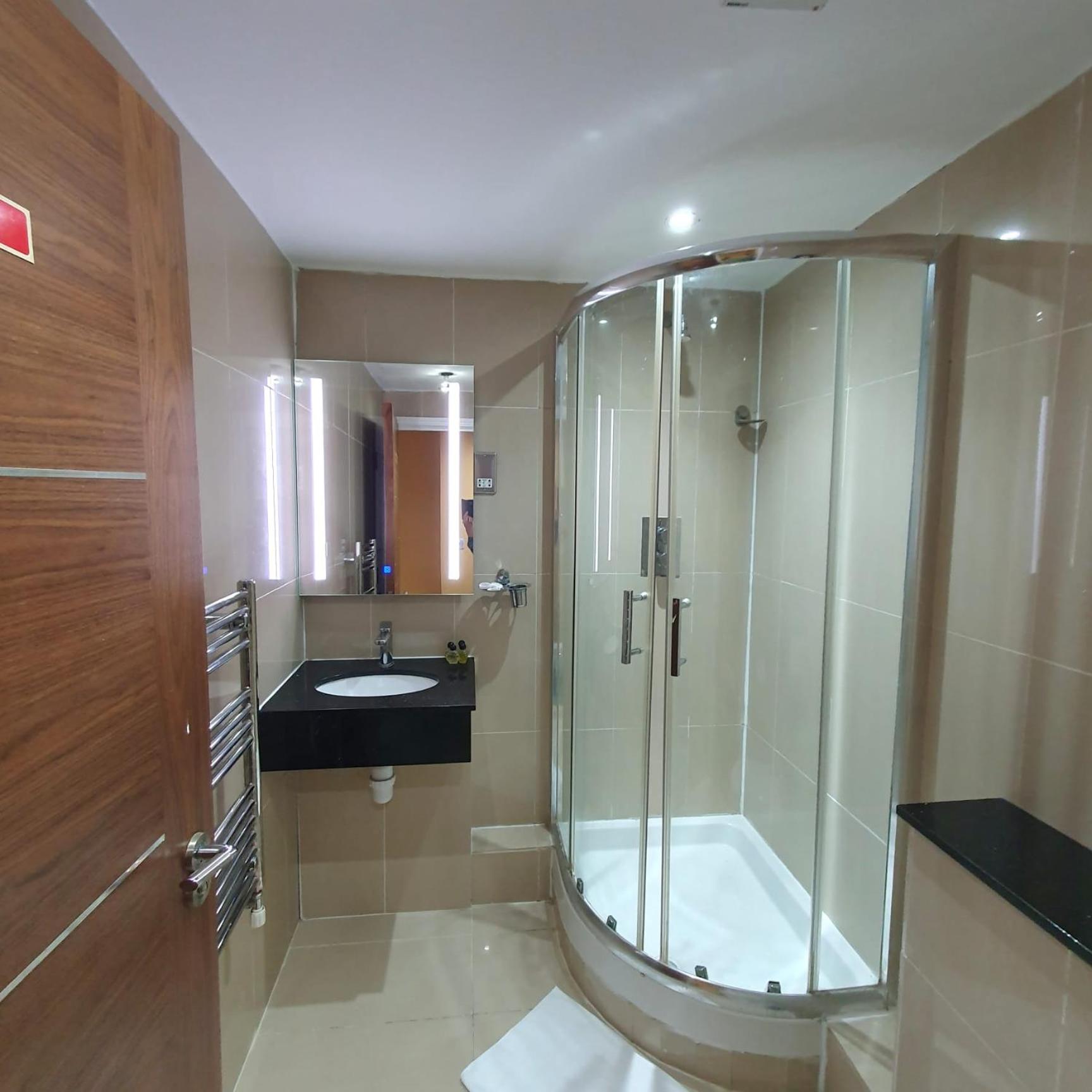 Executive Family Room