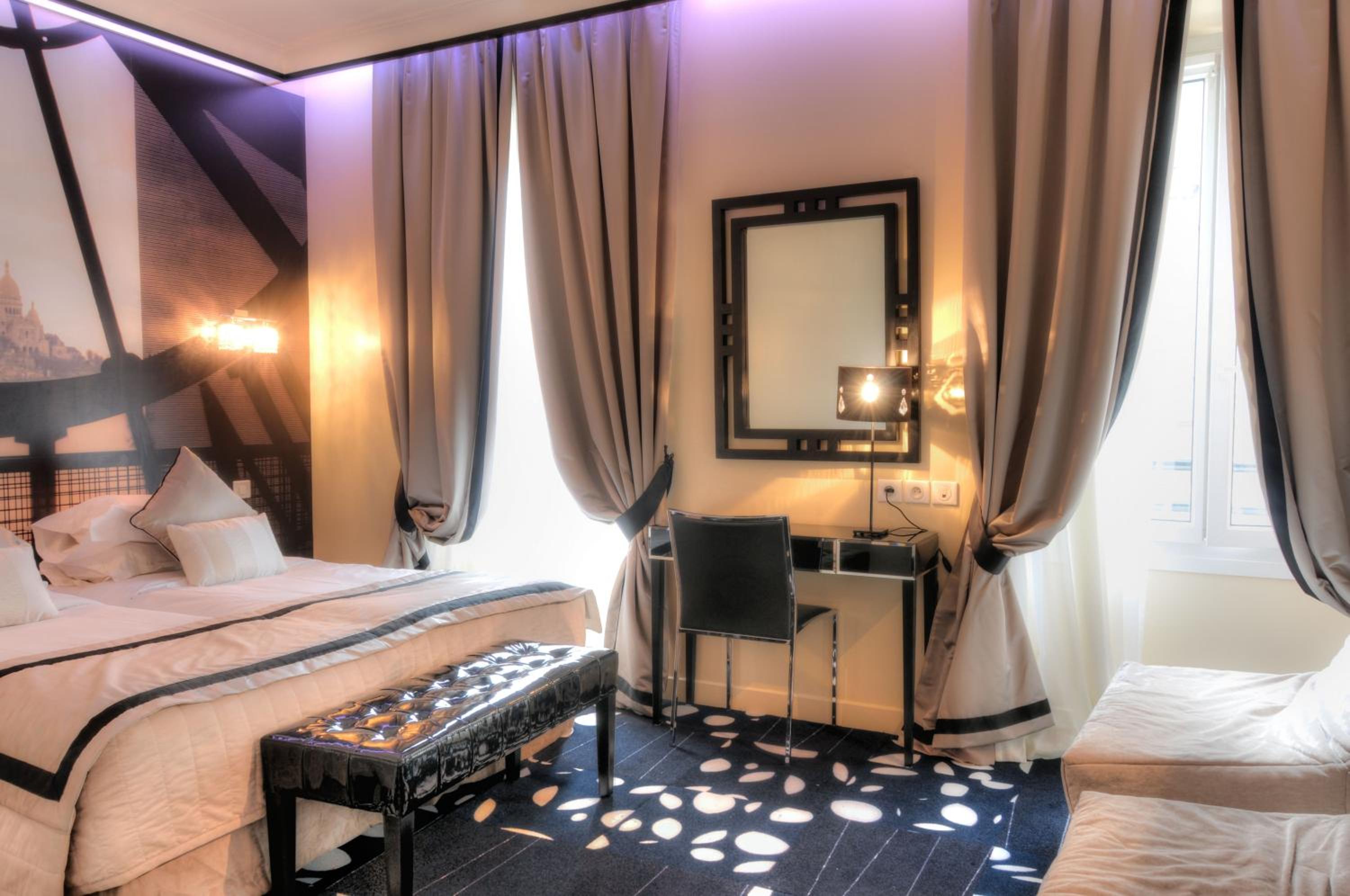 Quadruple/Family  Room