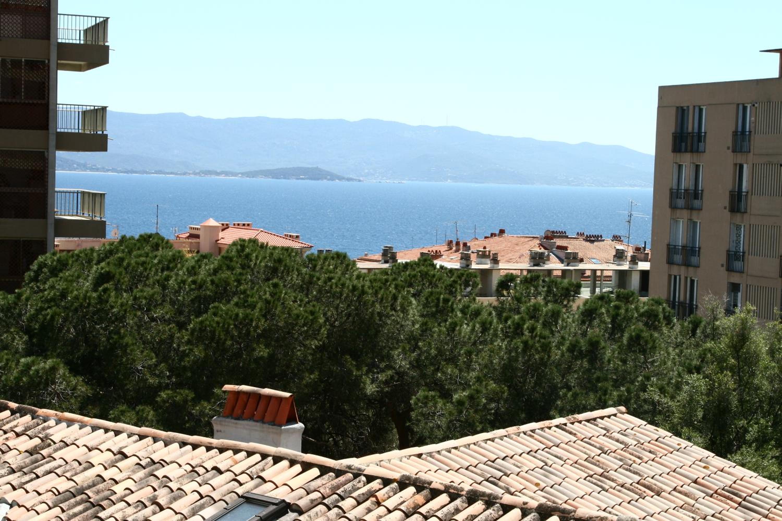 Studio with Sea View