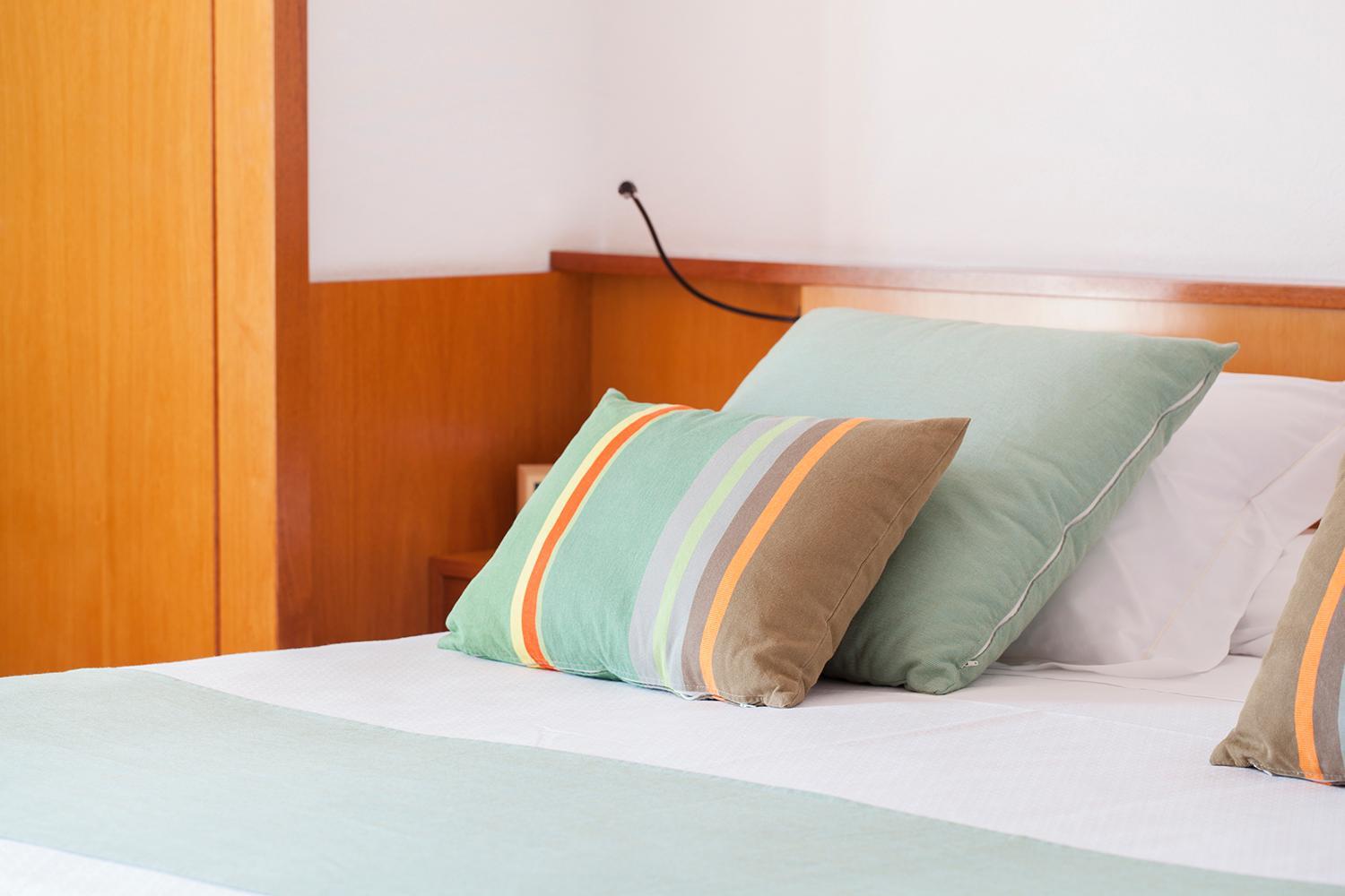 Double Room with Sea View and Extra Bed