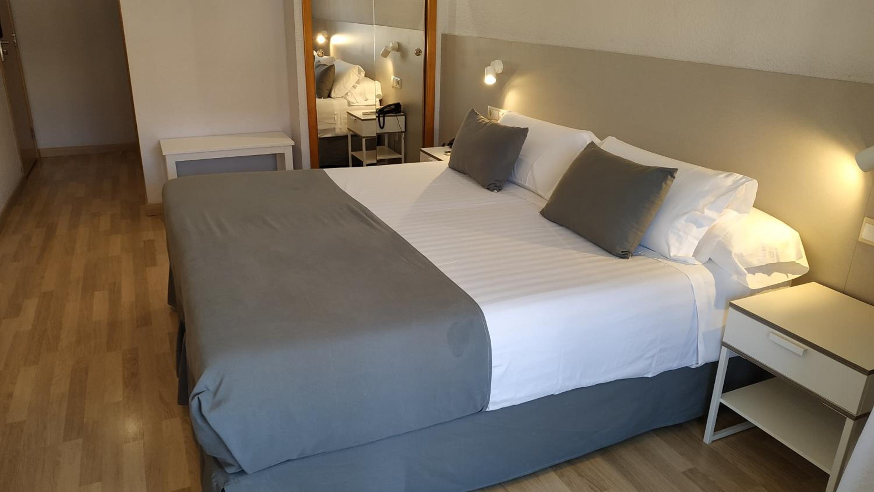 Superior Double Room With City View