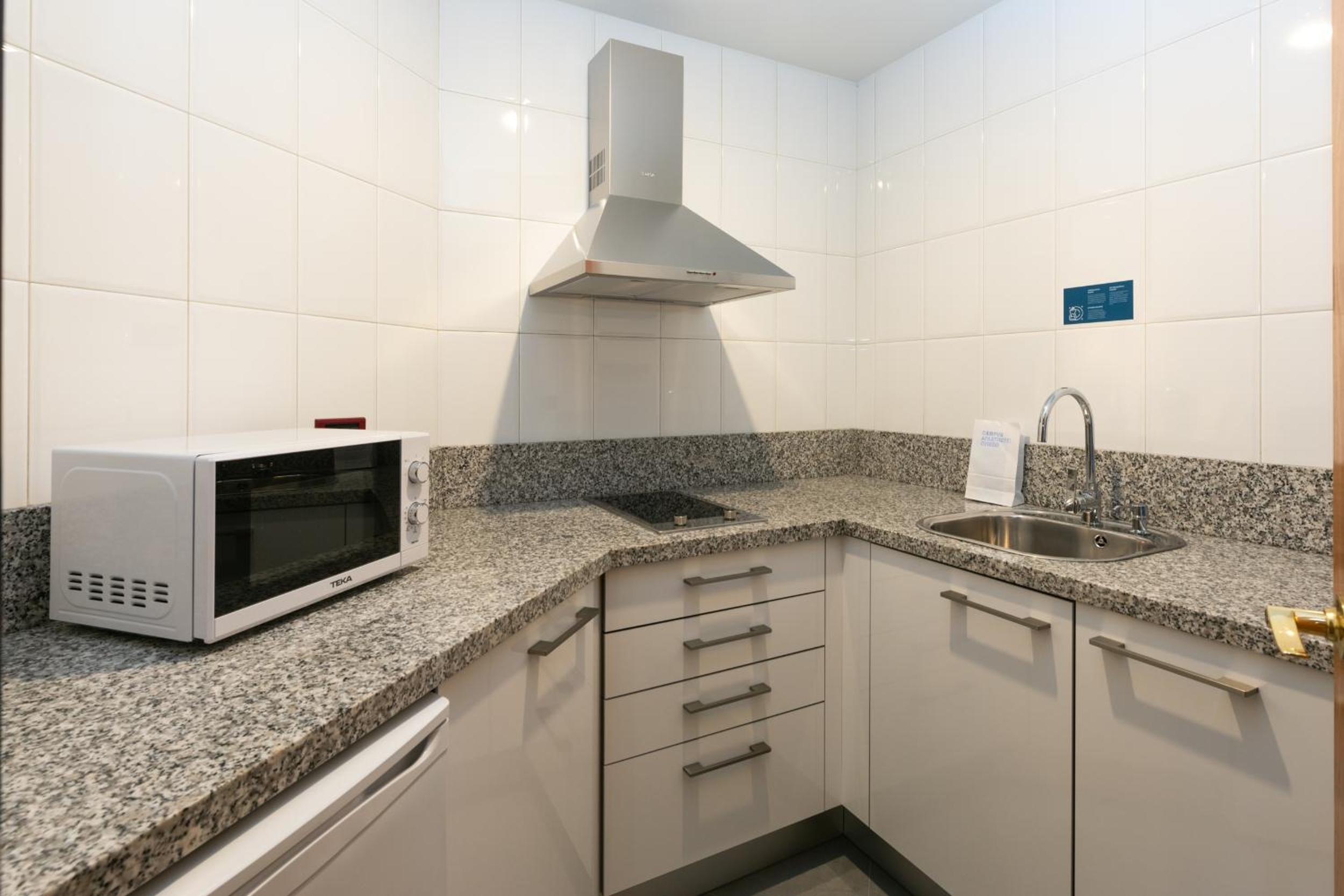 Apartment (2 Adults + 2 Children)