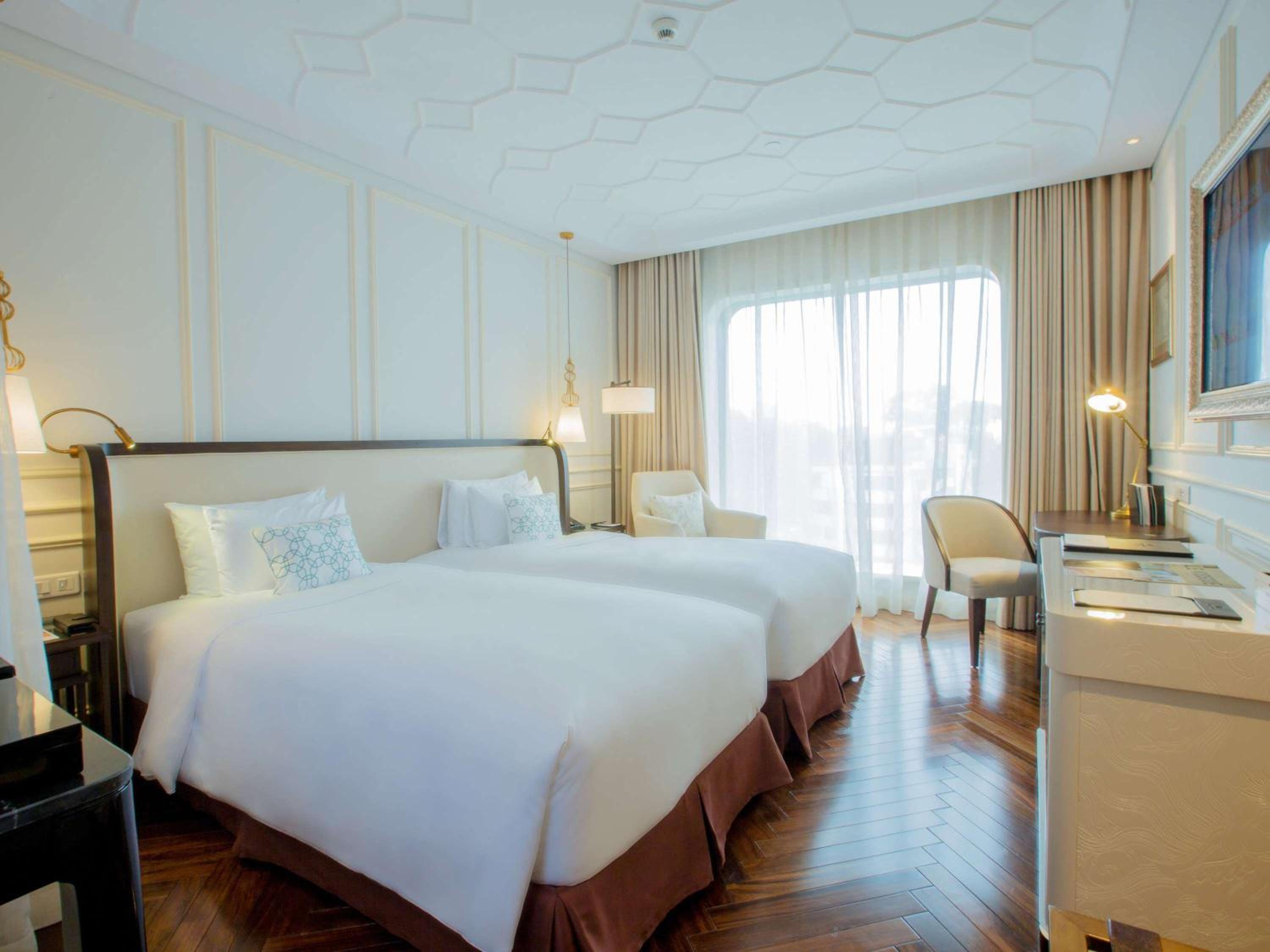 Deluxe Room, 2 Single Size Beds, City View