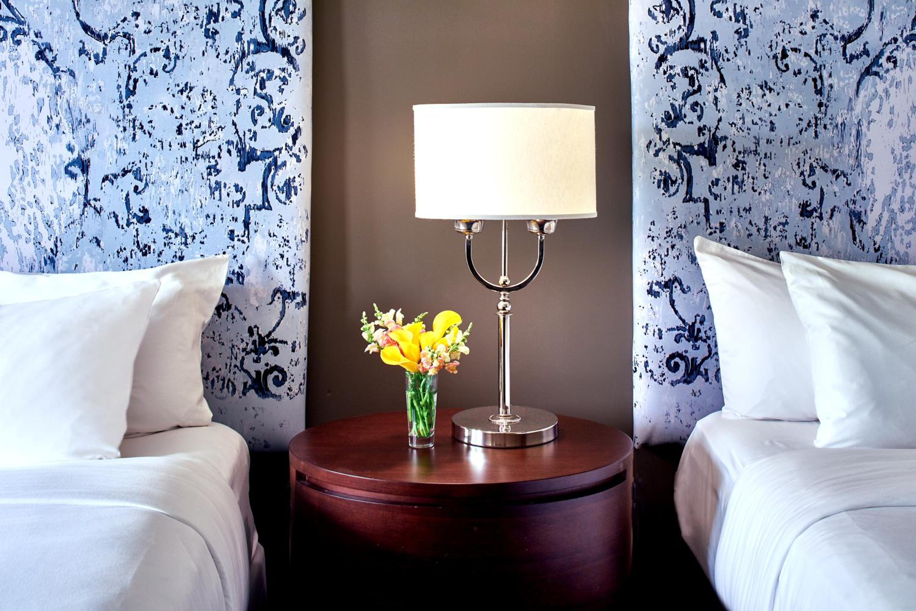 Deluxe Room with Two Double Beds Accessible