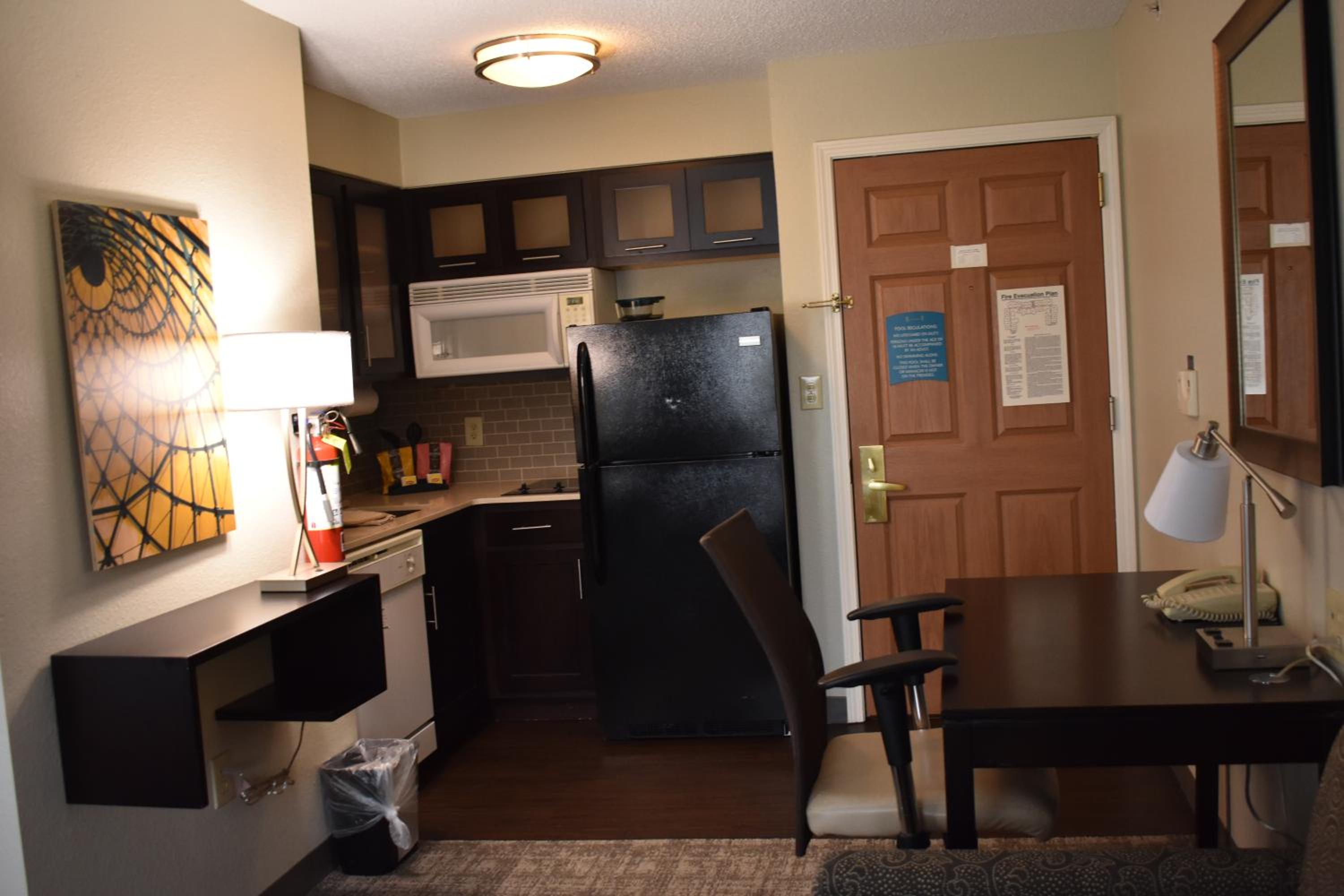 Studio Queen Suite