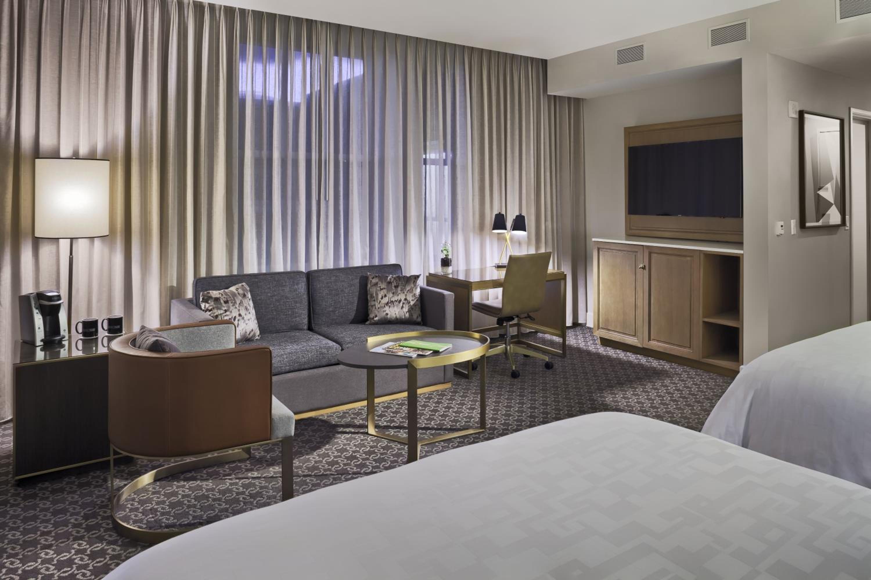 Deluxe Queen Room with Two Queen Beds