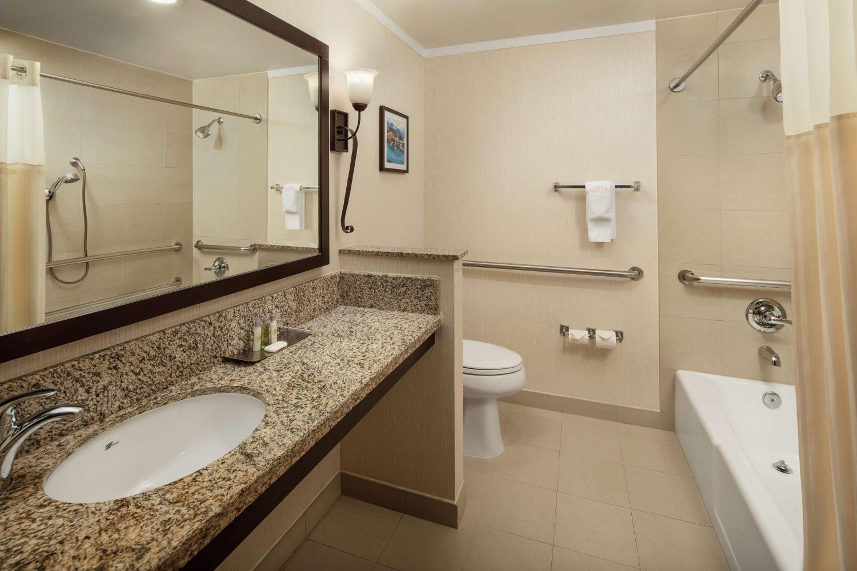 Double Room with Two Double Beds - Non-Smoking