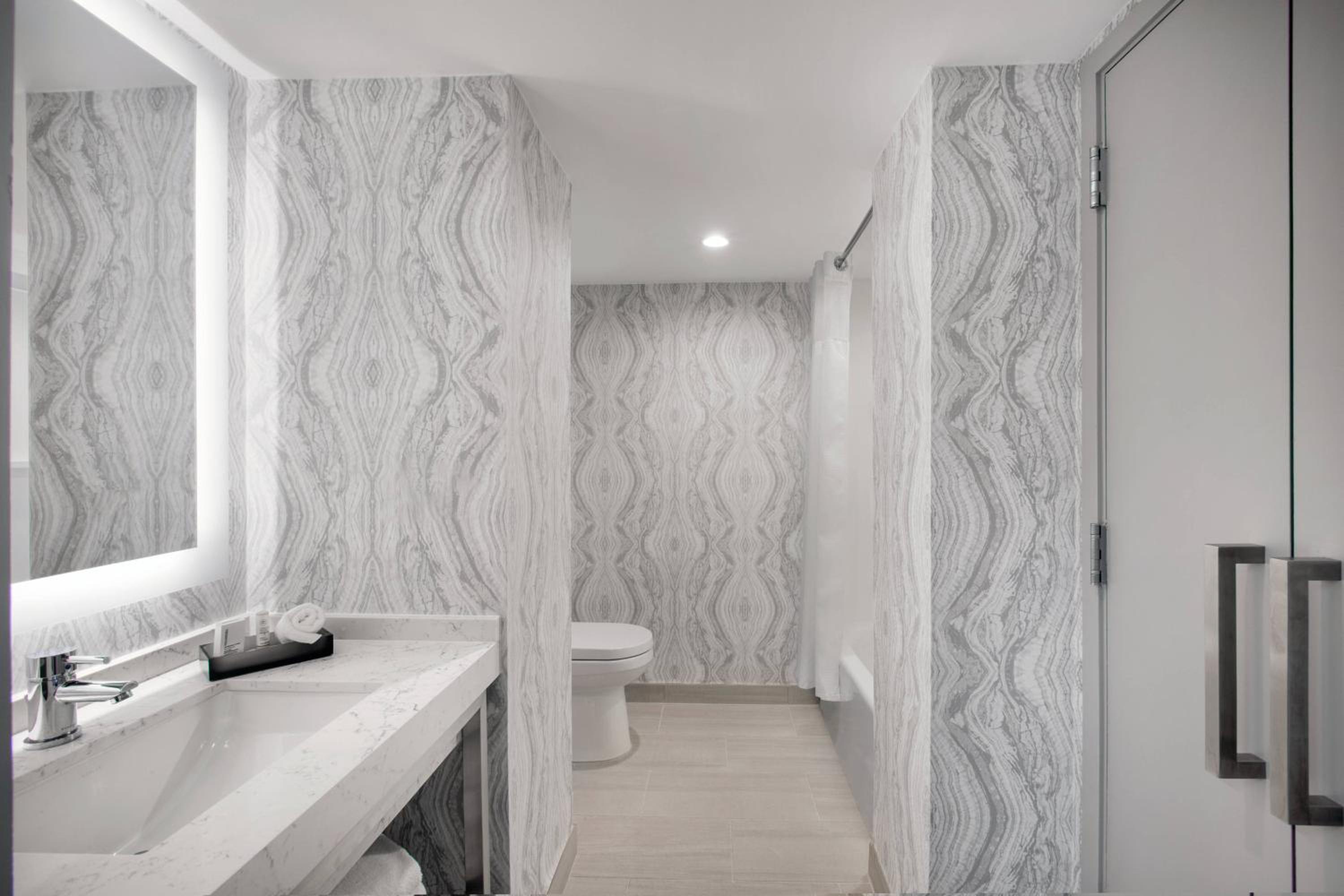 King Room with Sofa Bed - Hearing Accessible