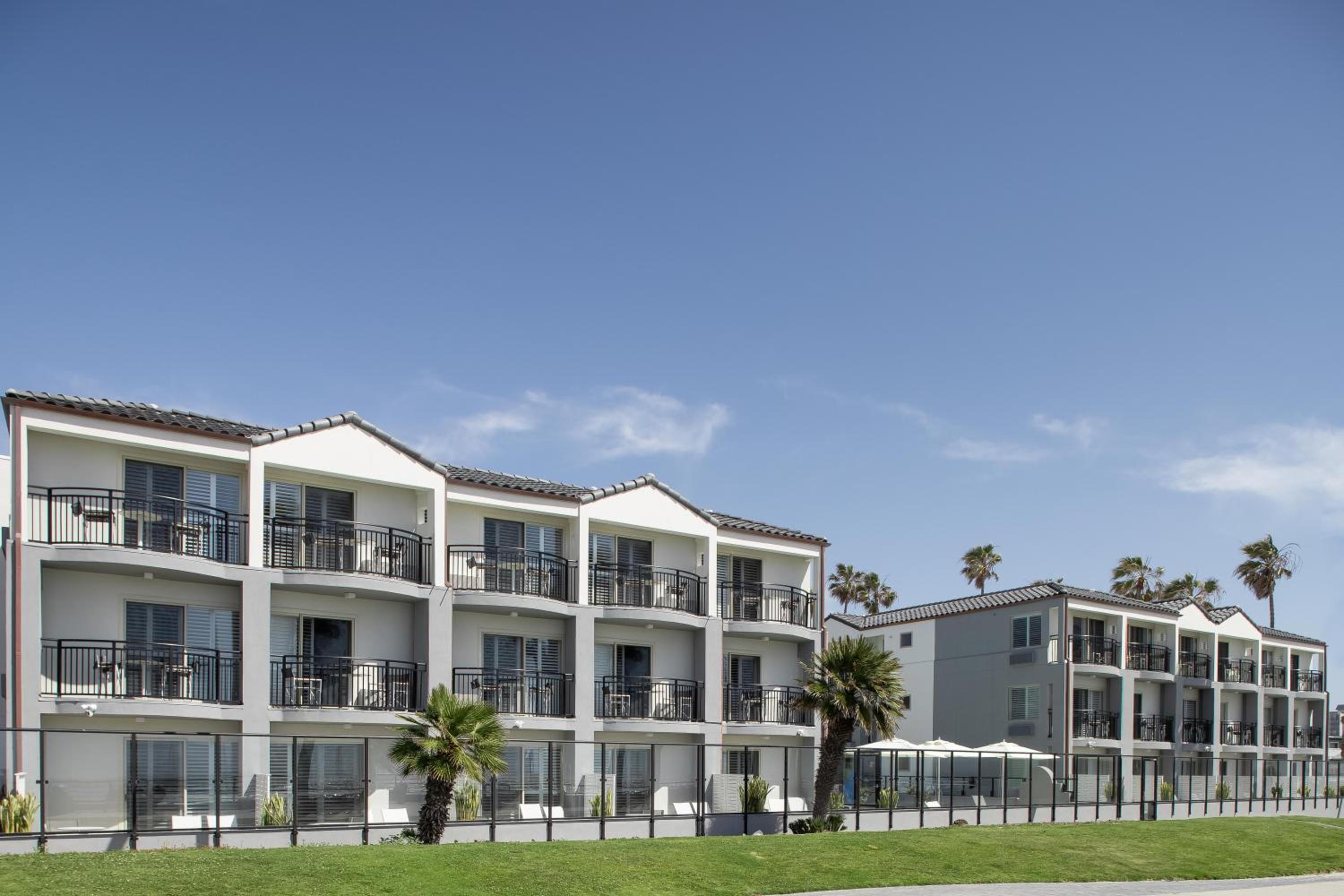 Standard Room with Ocean Front