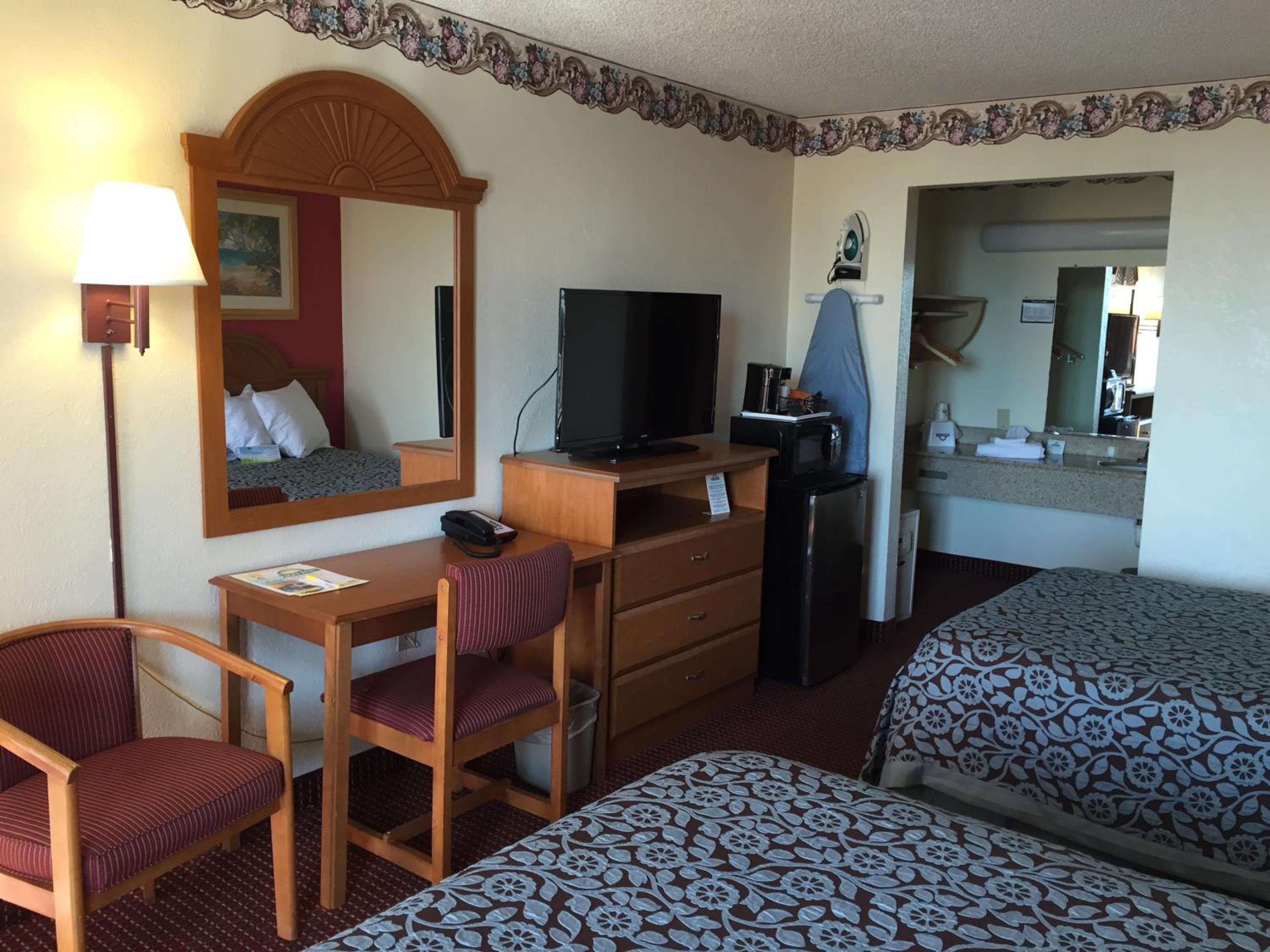 Deluxe Double Room with Two Double Beds - Non-Smoking