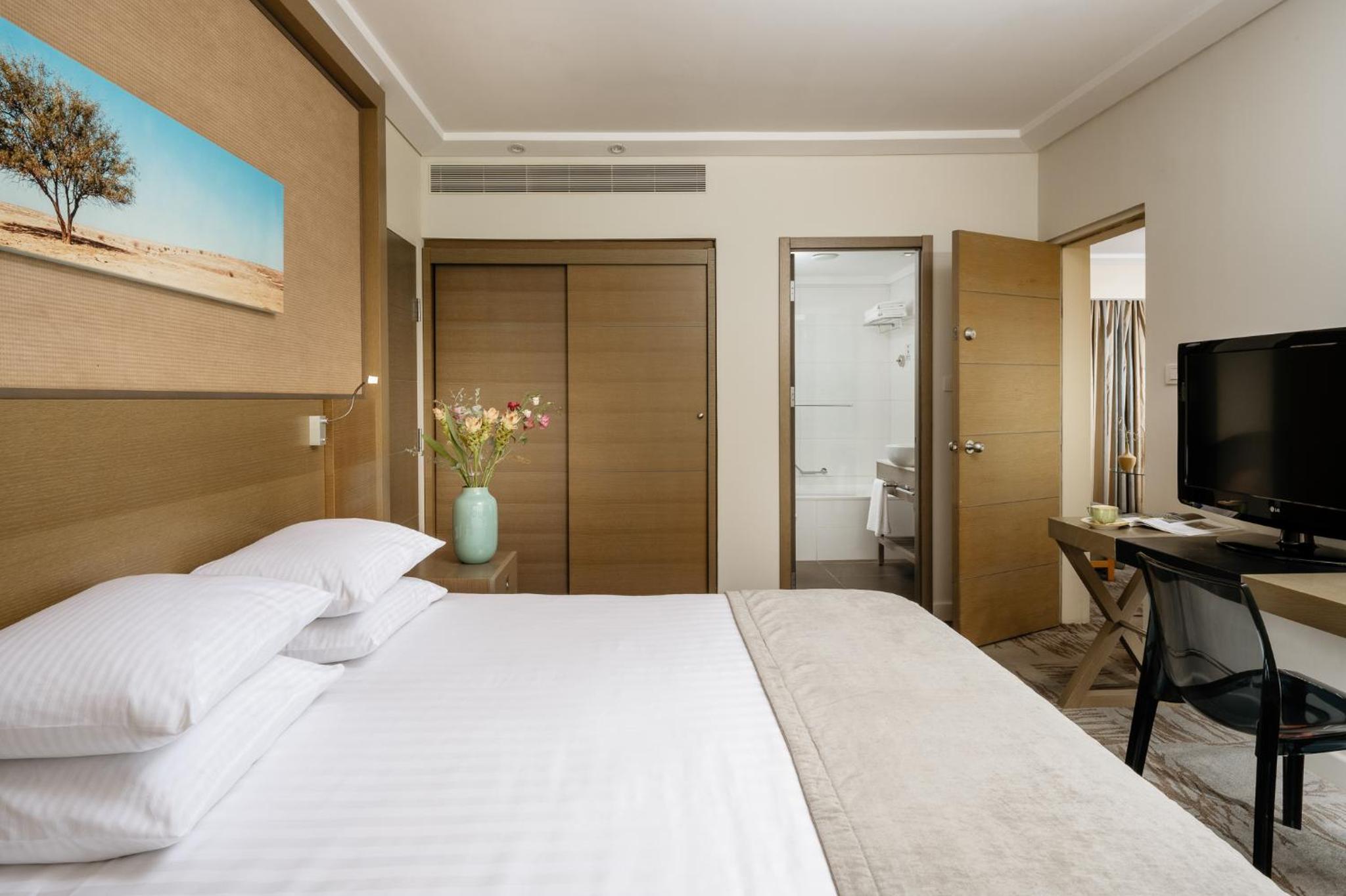 Executive Junior Suite with Sea View (Adults only) 