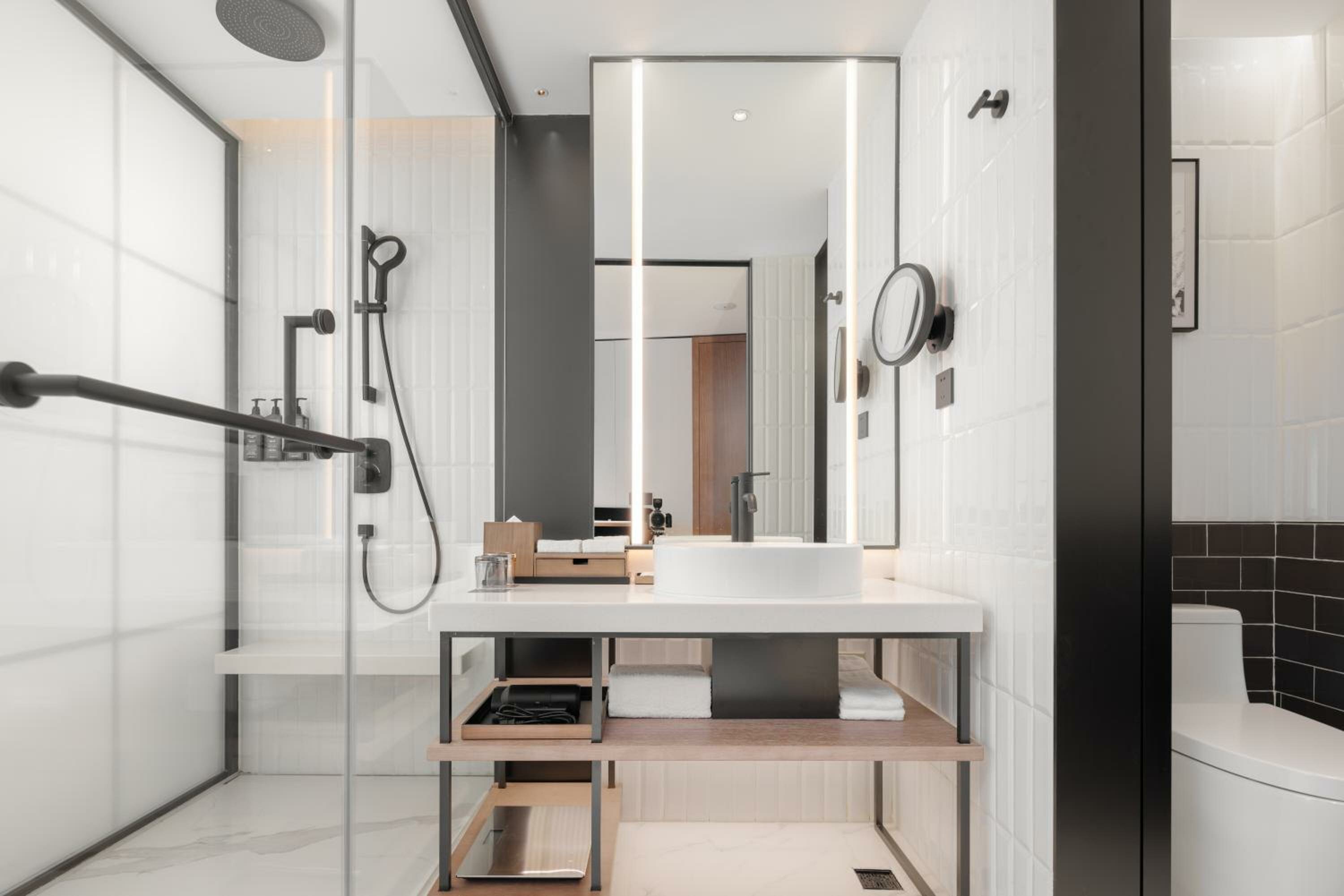 Executive King Bed Room