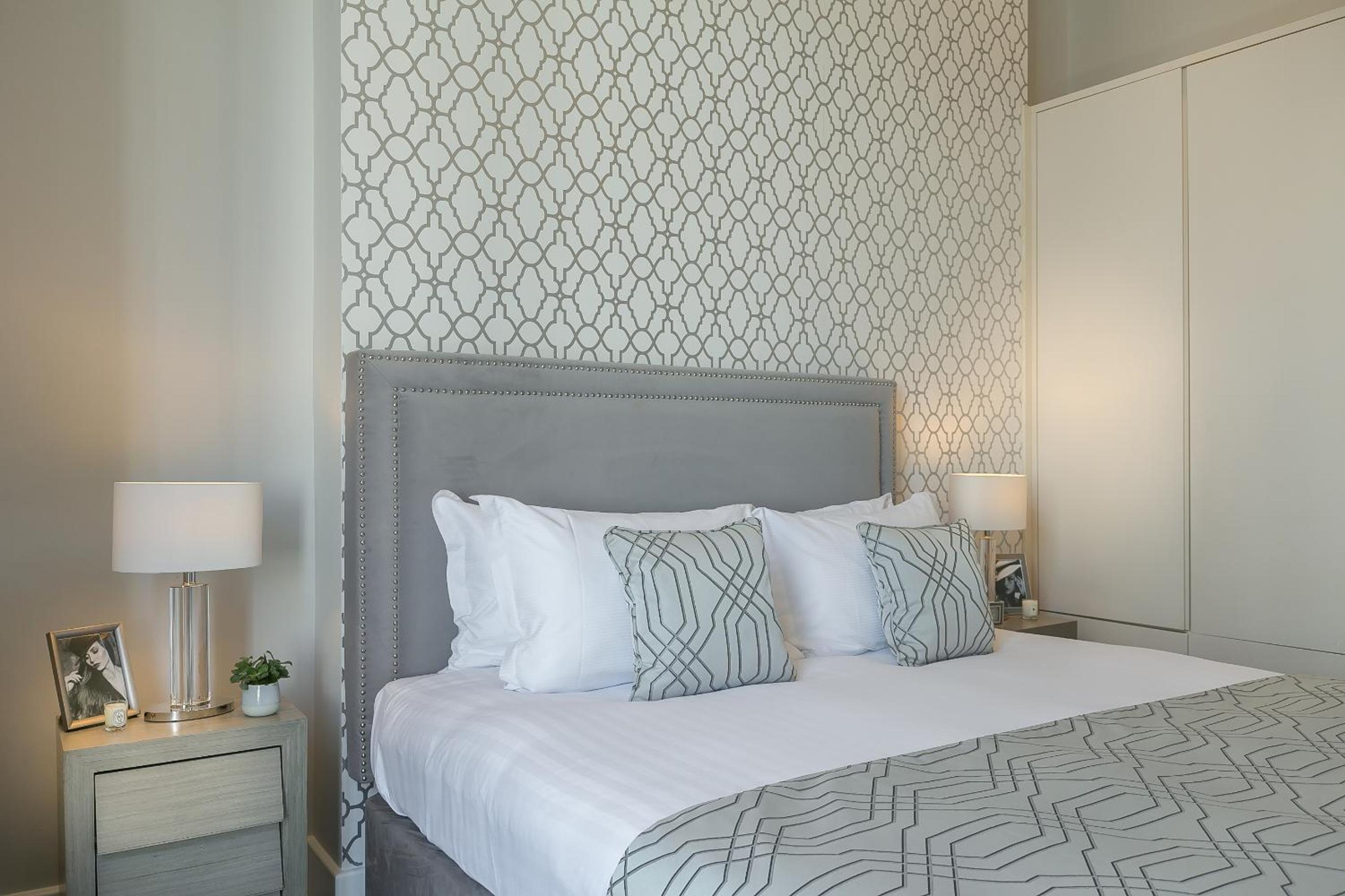 Deluxe Two - Bedroom Apartment with Balcony