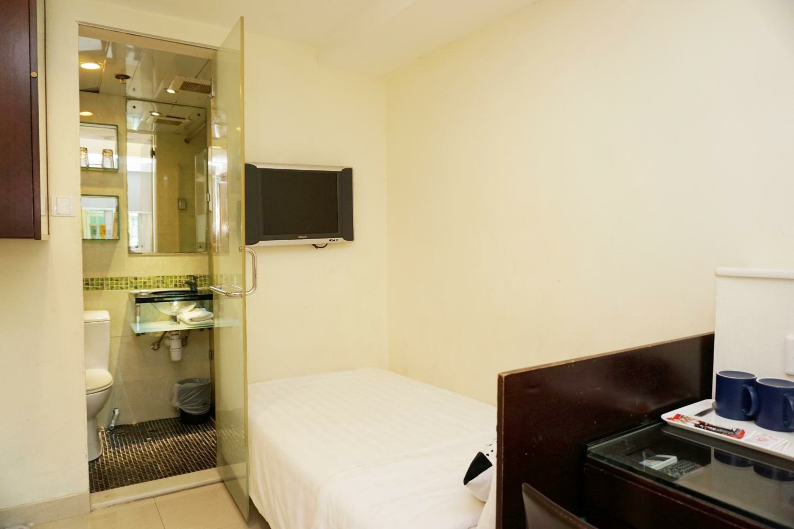 Superior Twin Room with City View