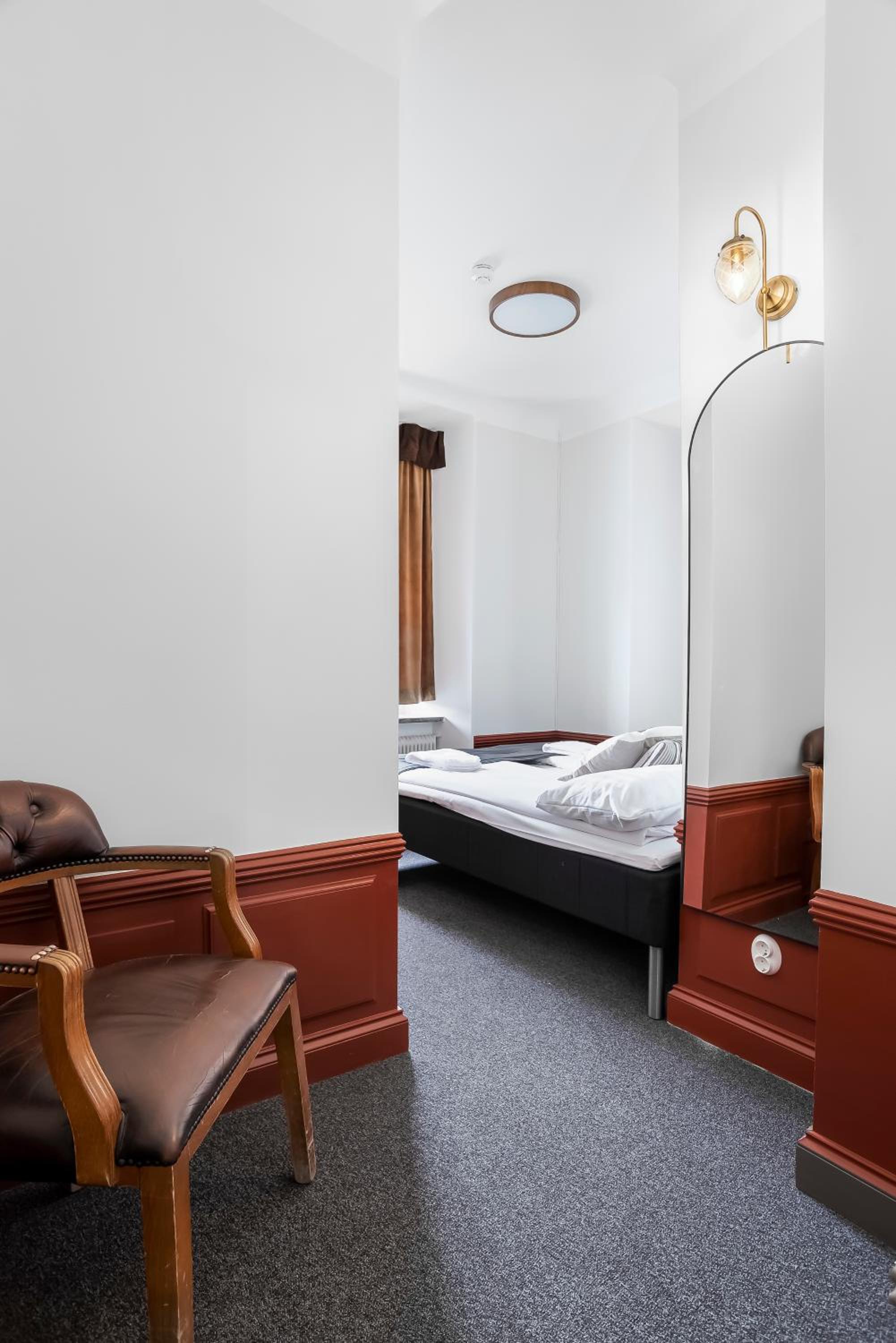 Twin Room with Bunk Bed & Windows