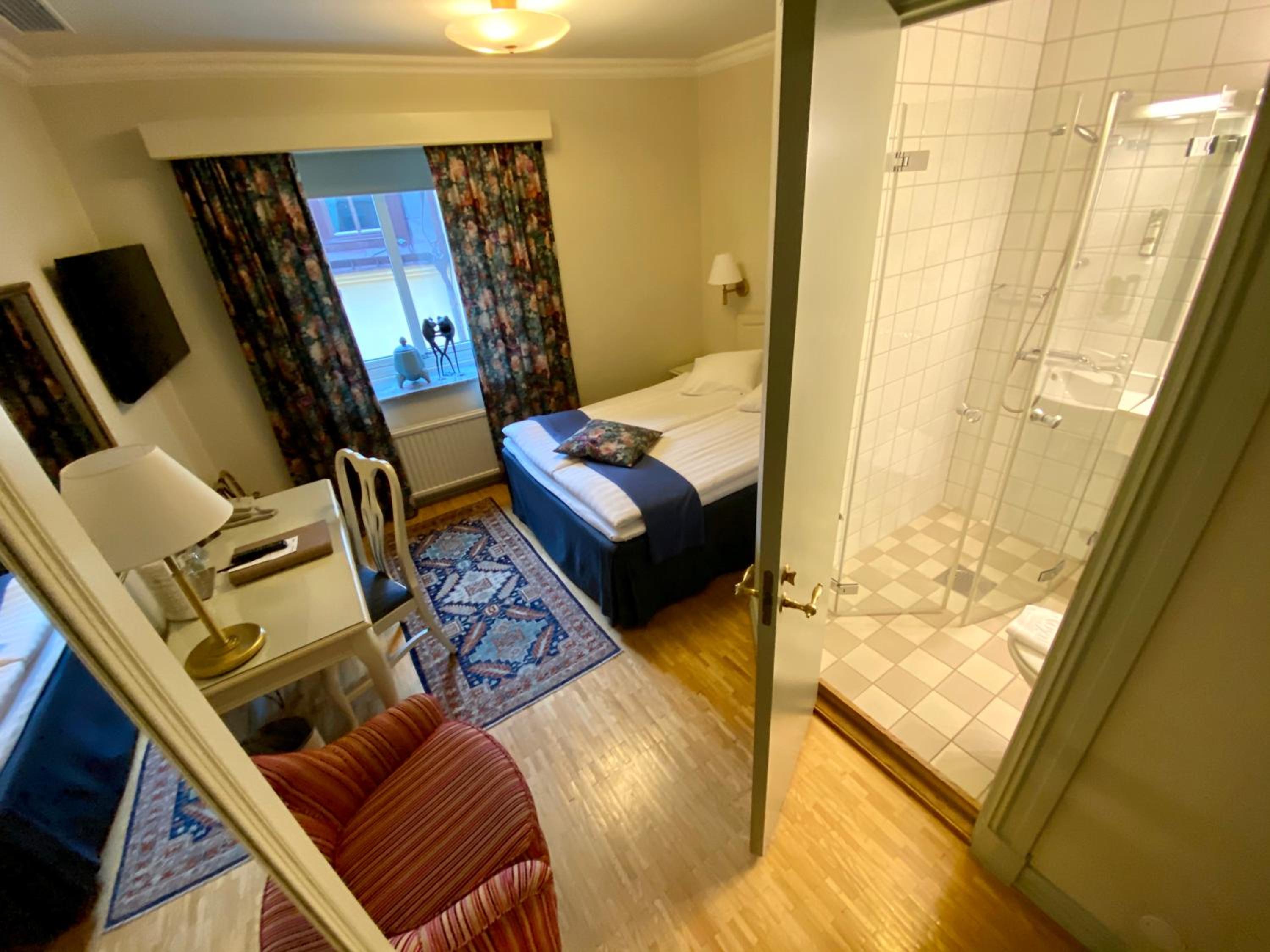 Economy Double Room (55 in bed)