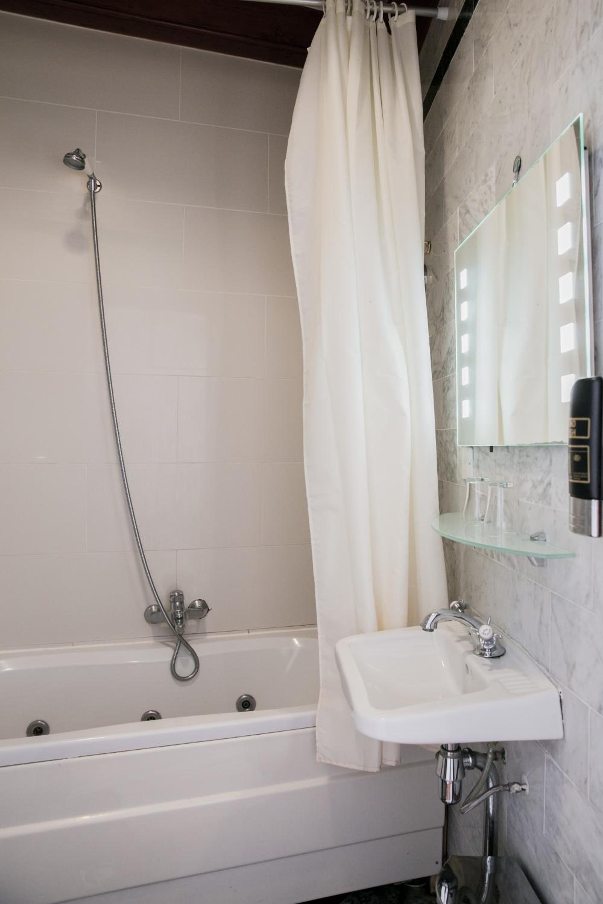 Double/Twin Comfort Room