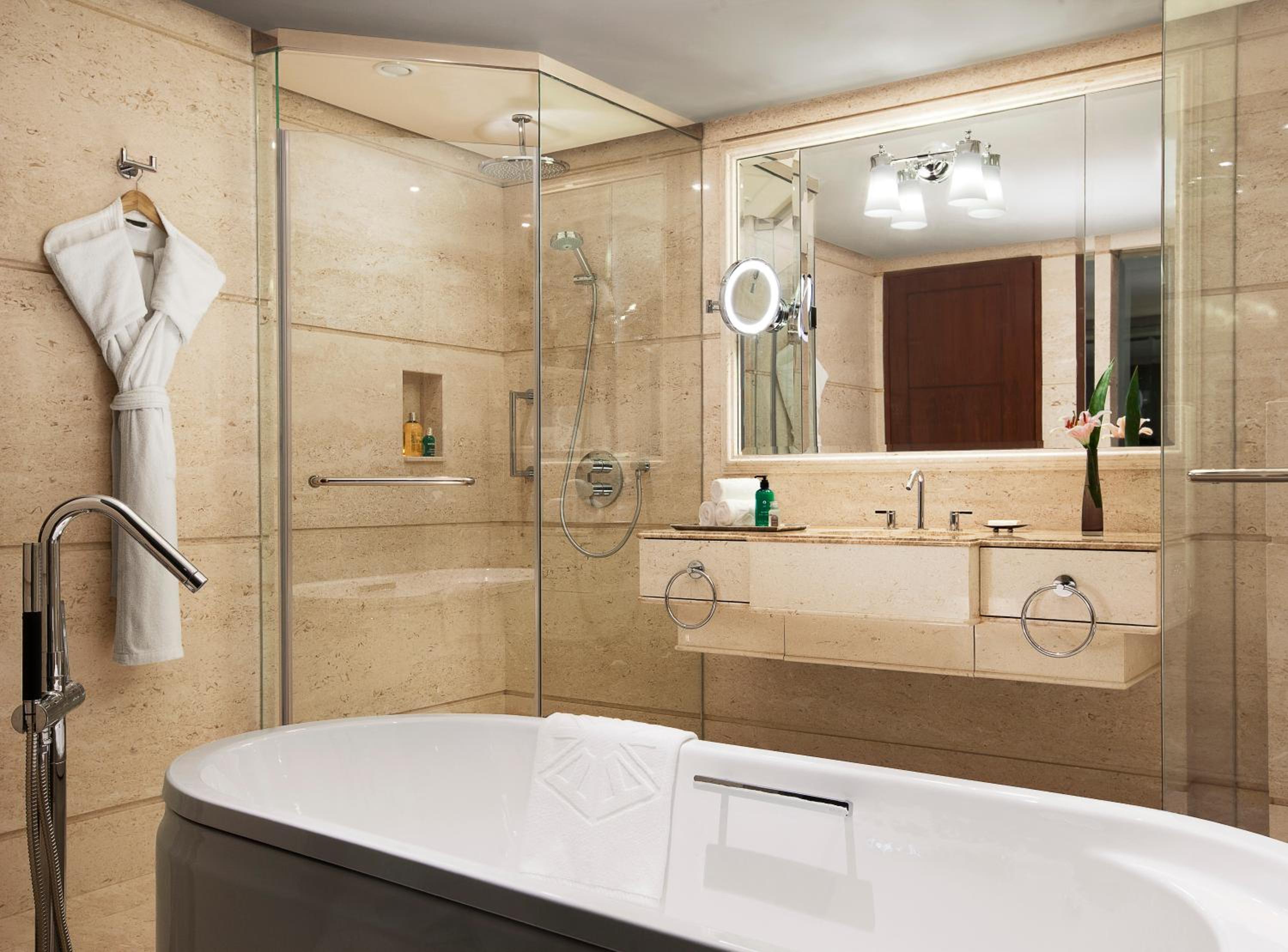 Grand Luxury One-Bed Room Suite