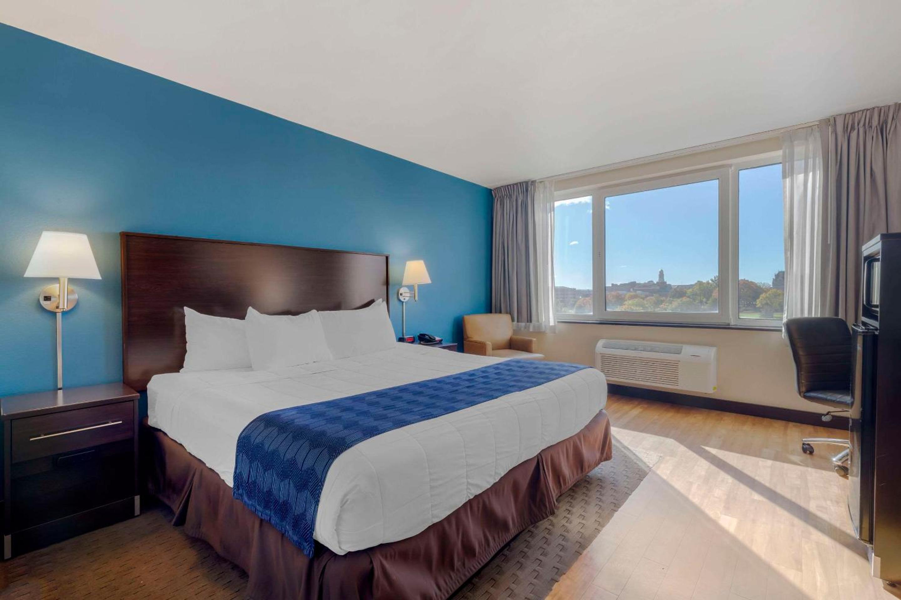 King Room - Non-Smoking