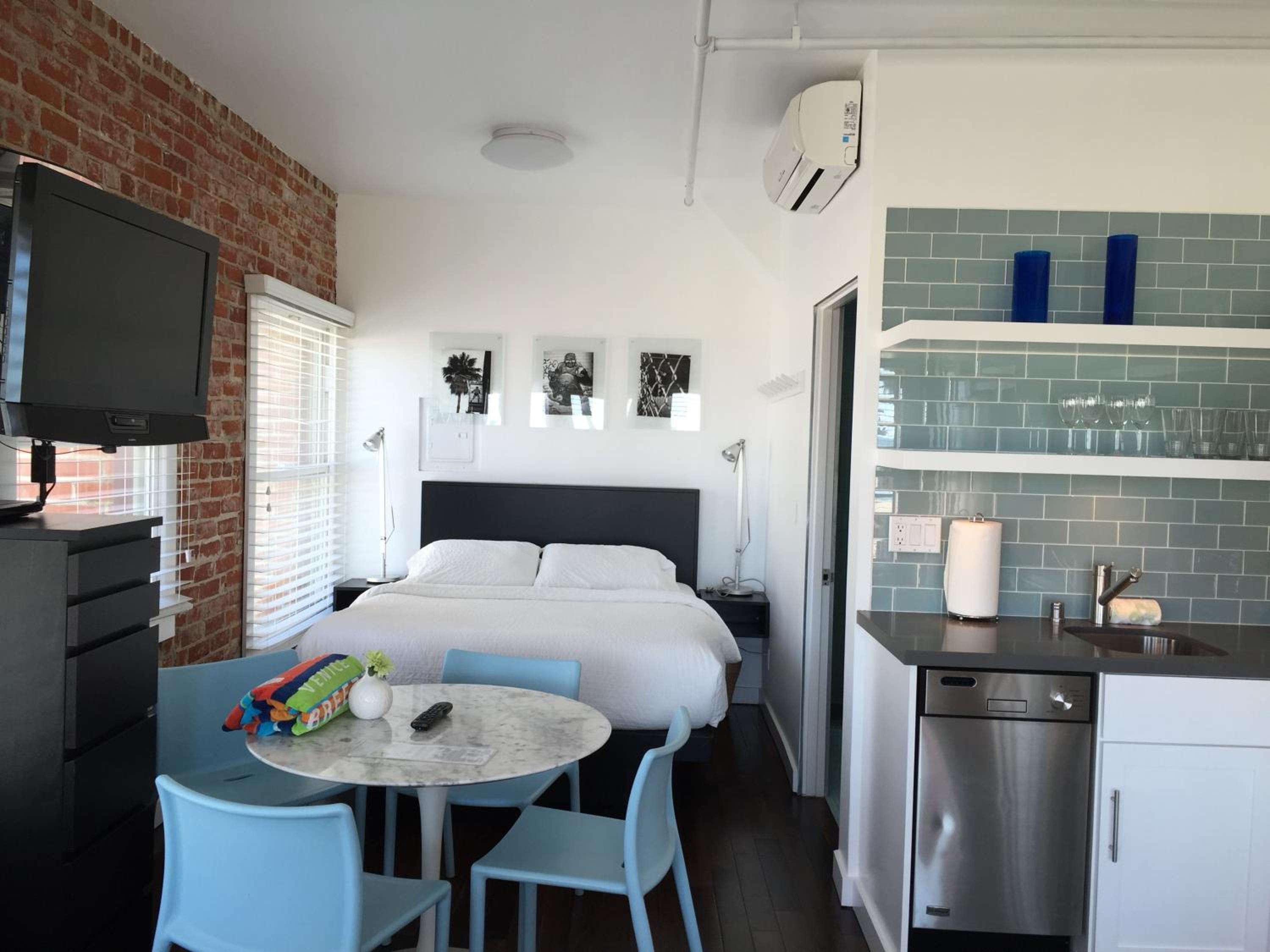 Oceanfront View Studio Suite