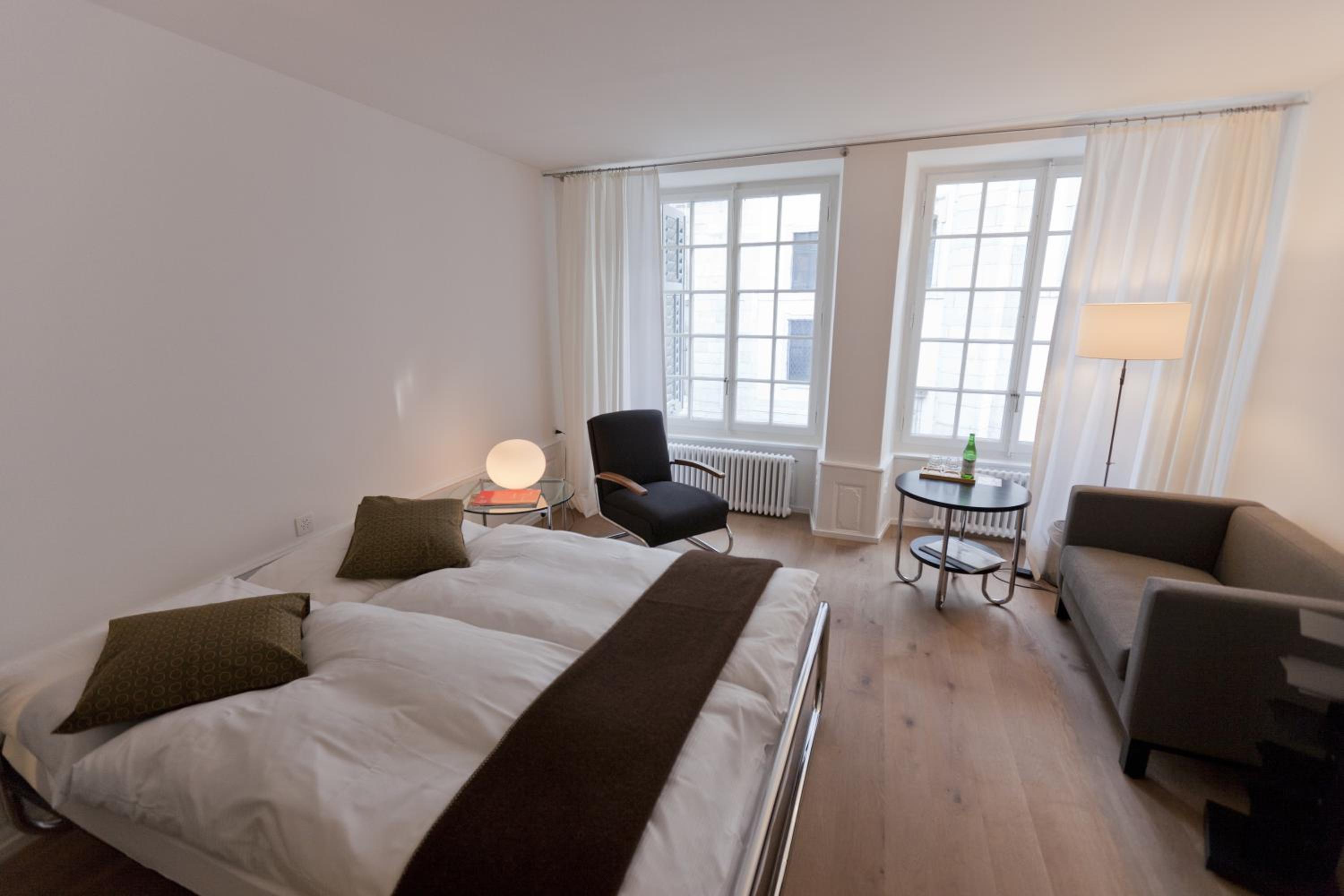 Superior Design Room