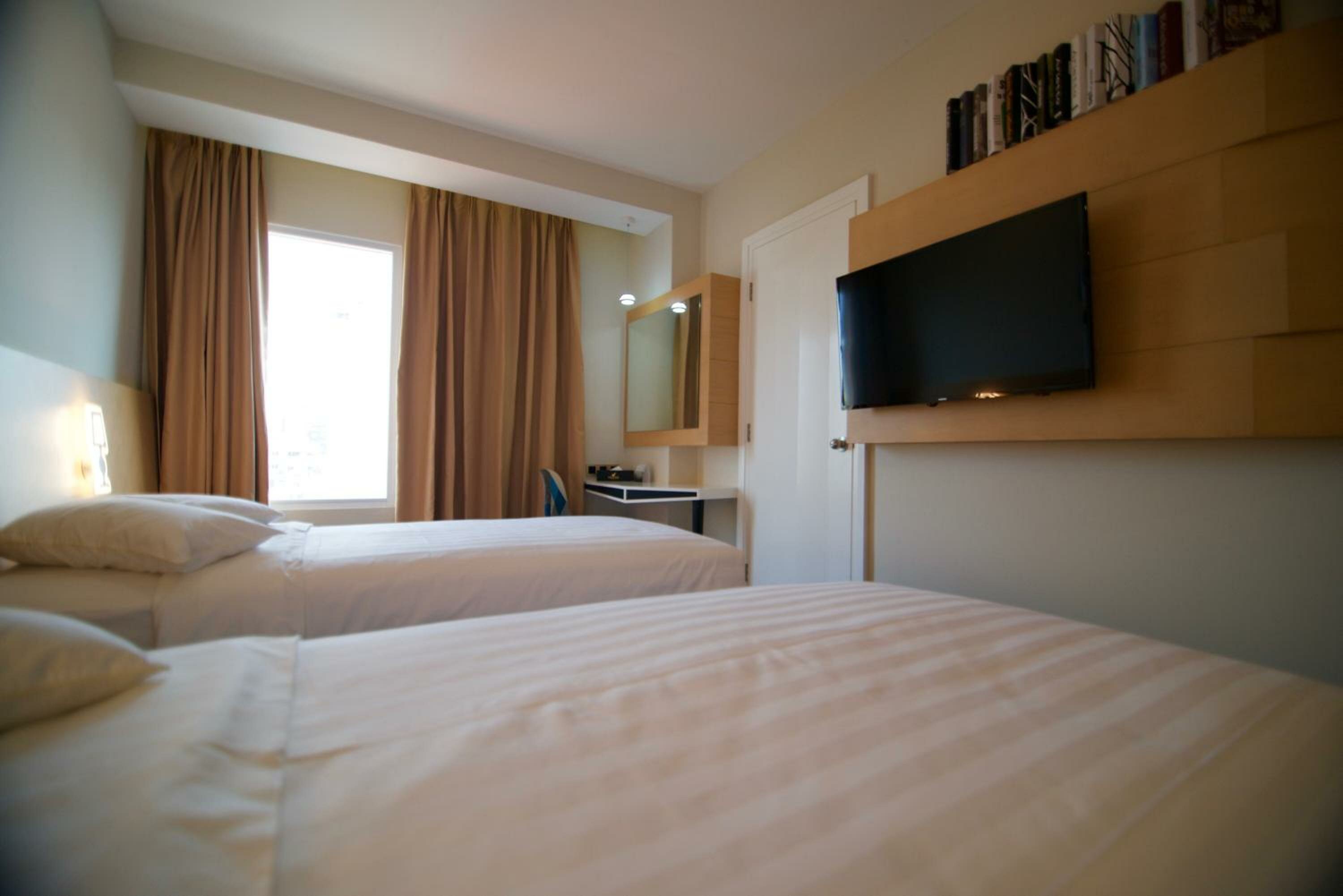 Deluxe Room Twin Bed