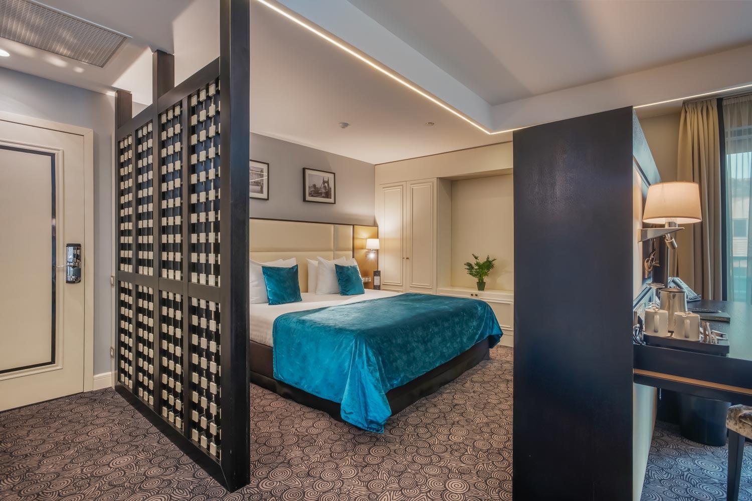 Deluxe Double Room with Balcony