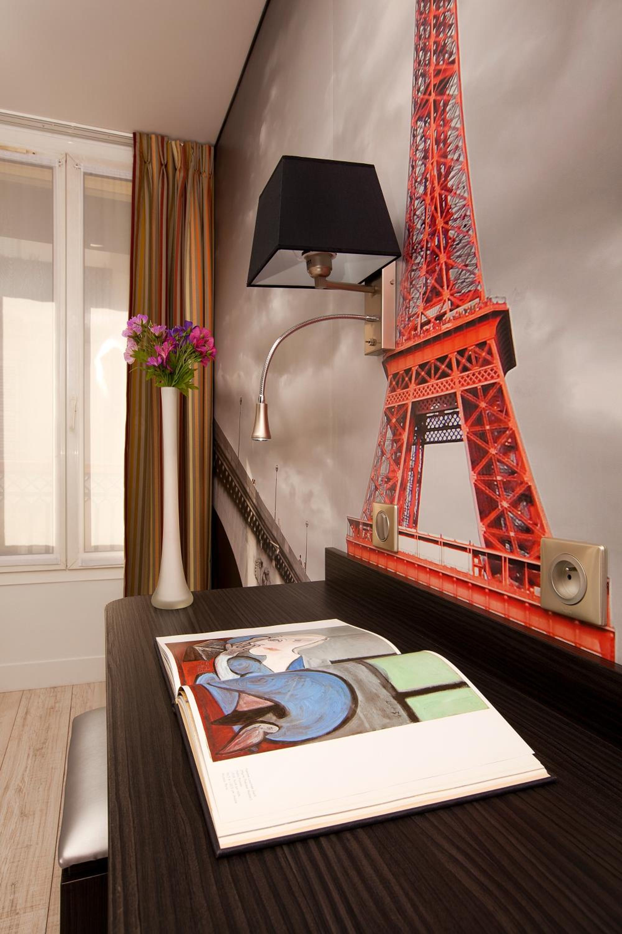 2 Connecting Superior Rooms