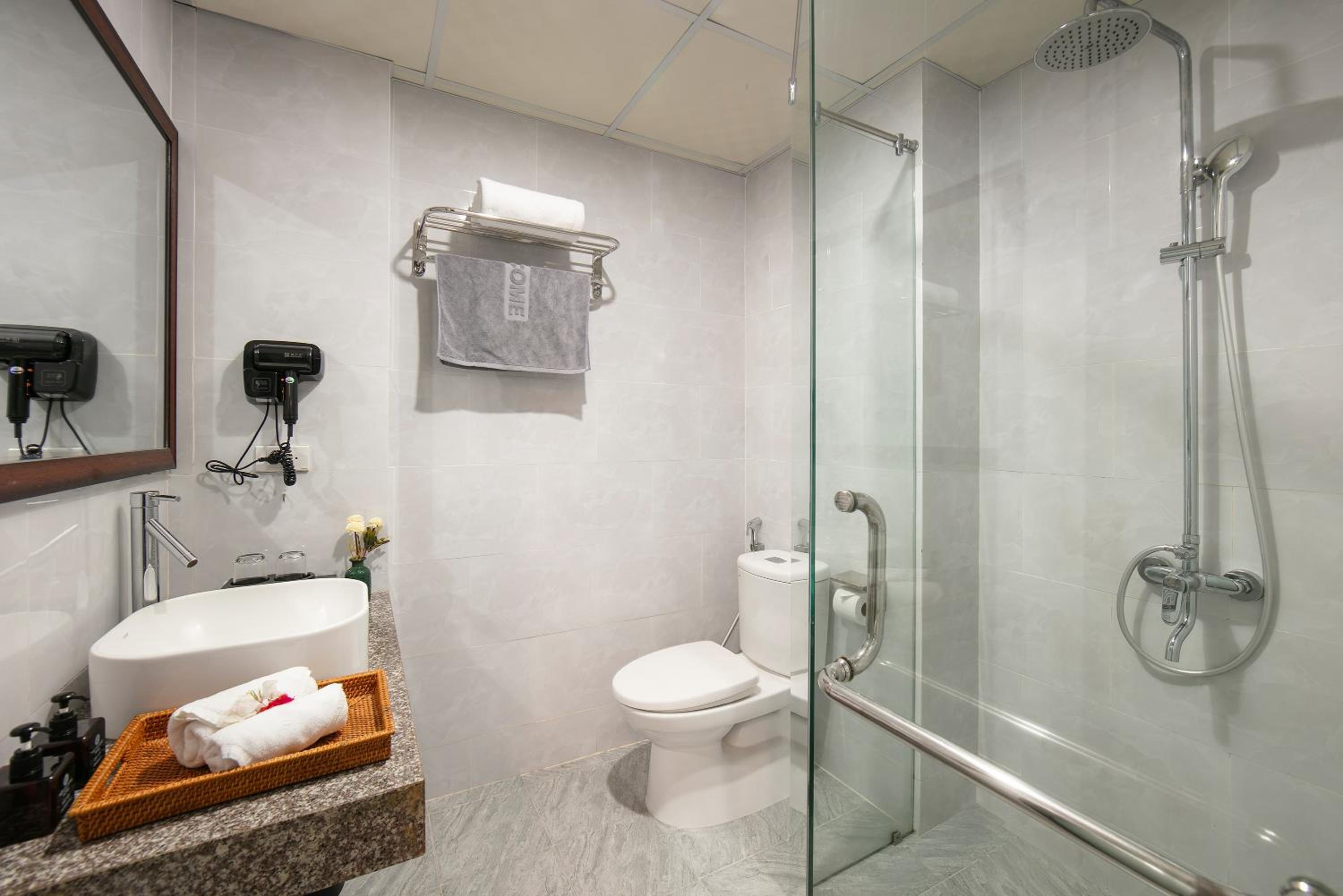 Superior Twin Room with City View