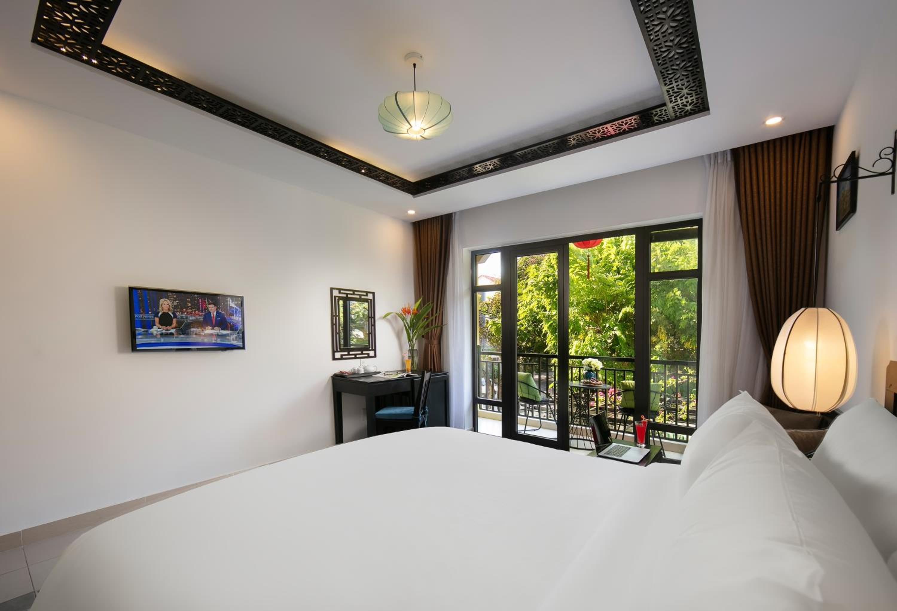 Deluxe Double Room with Balcony