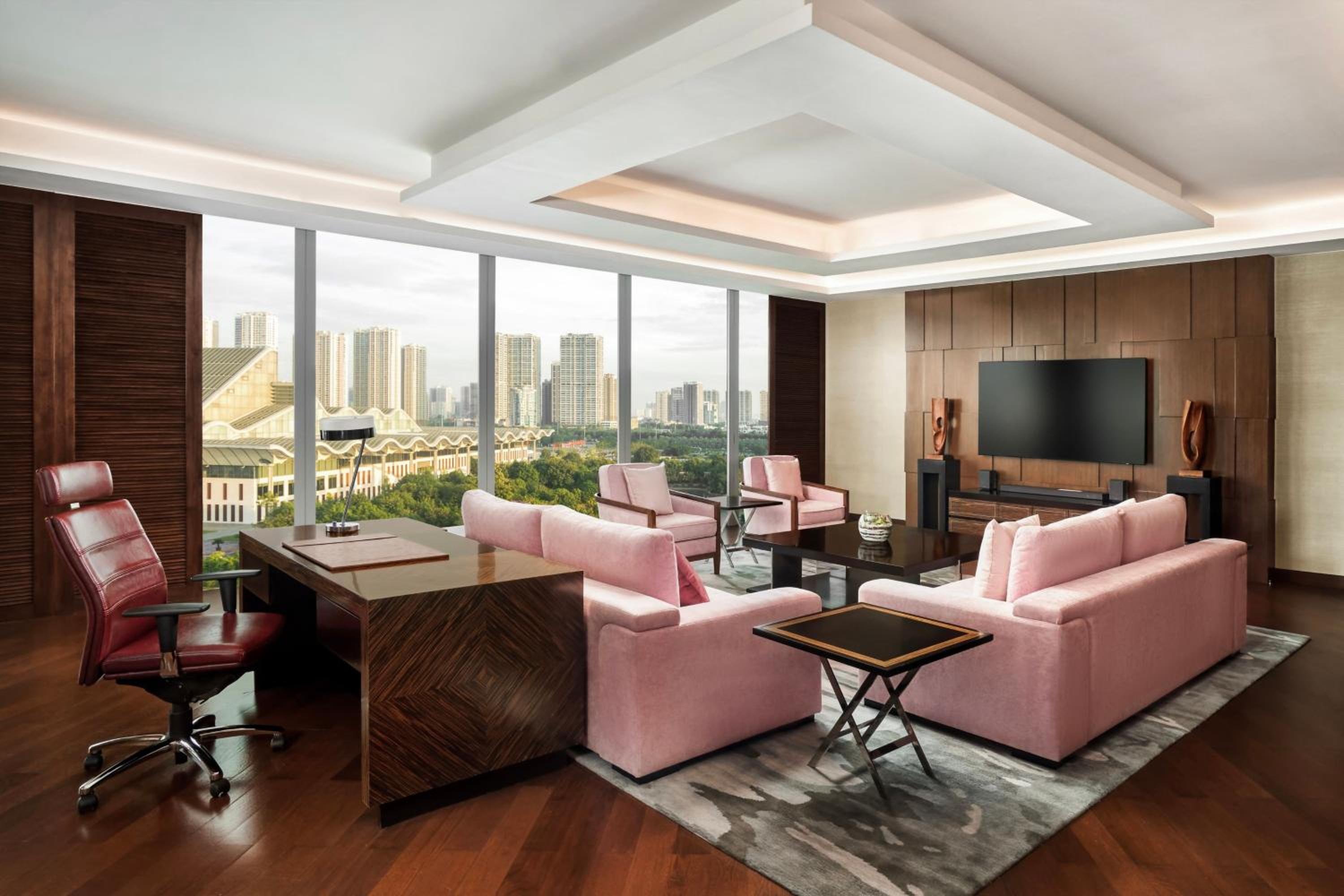 Chairman Suite, Executive lounge access, 1 King