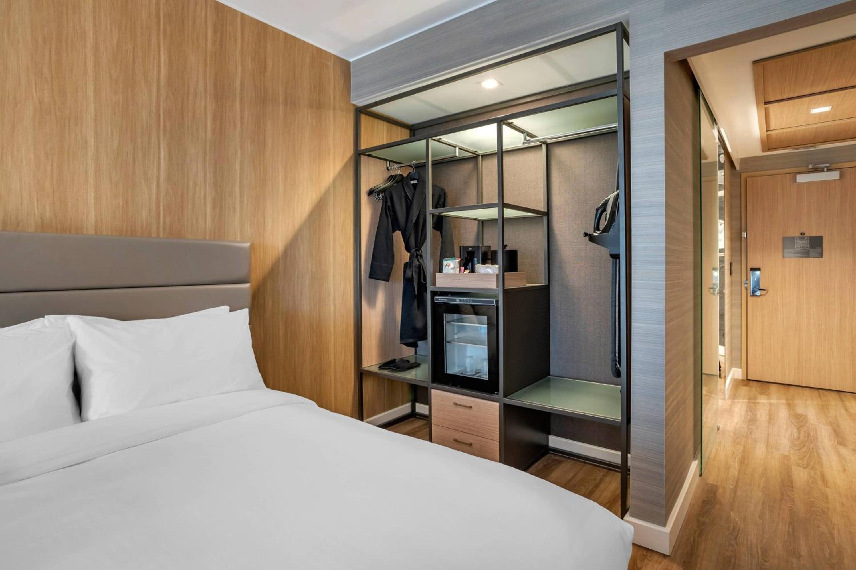 King Room - Hearing Accessible