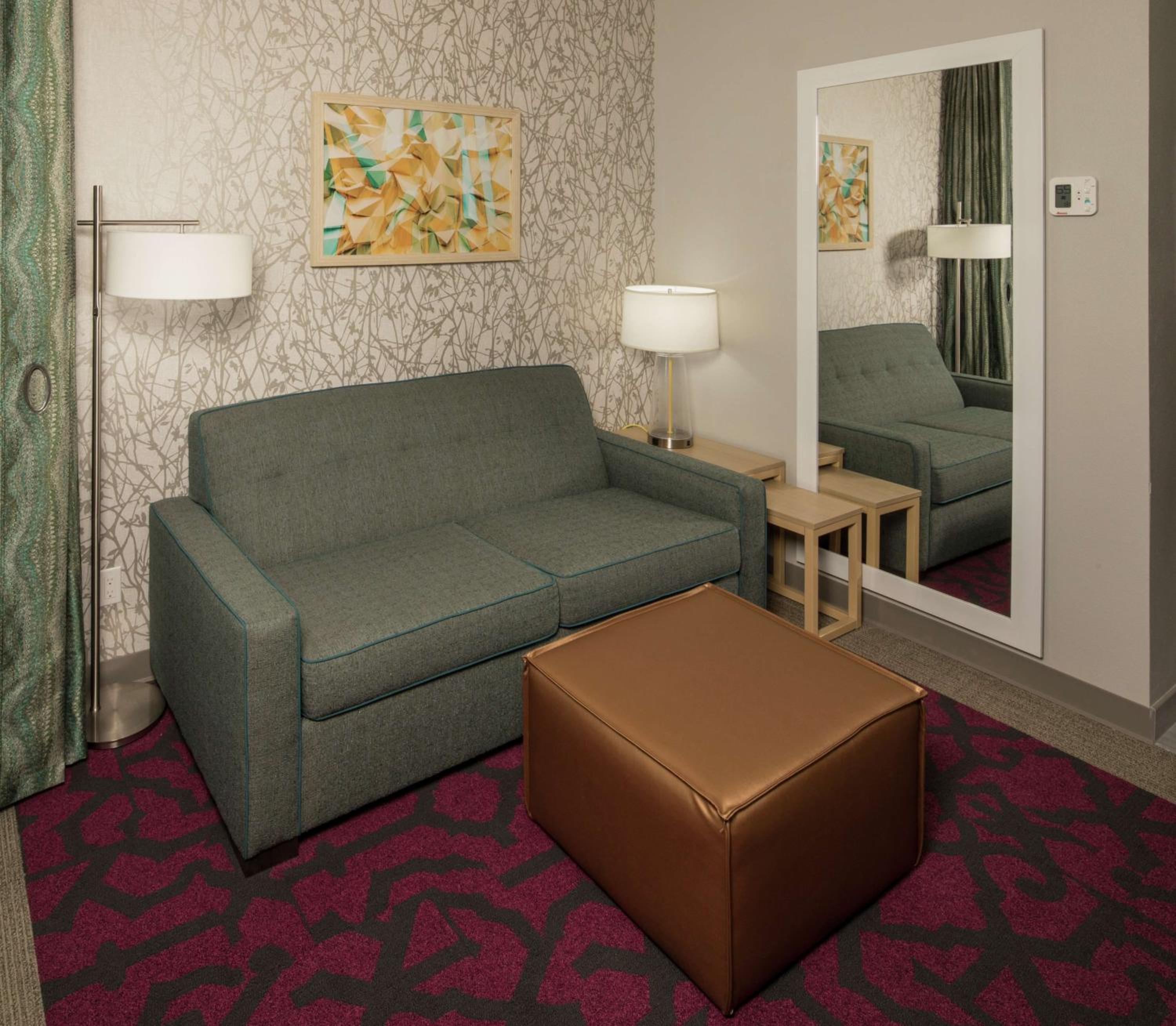 Queen Studio with Two Queen Beds - Non-Smoking