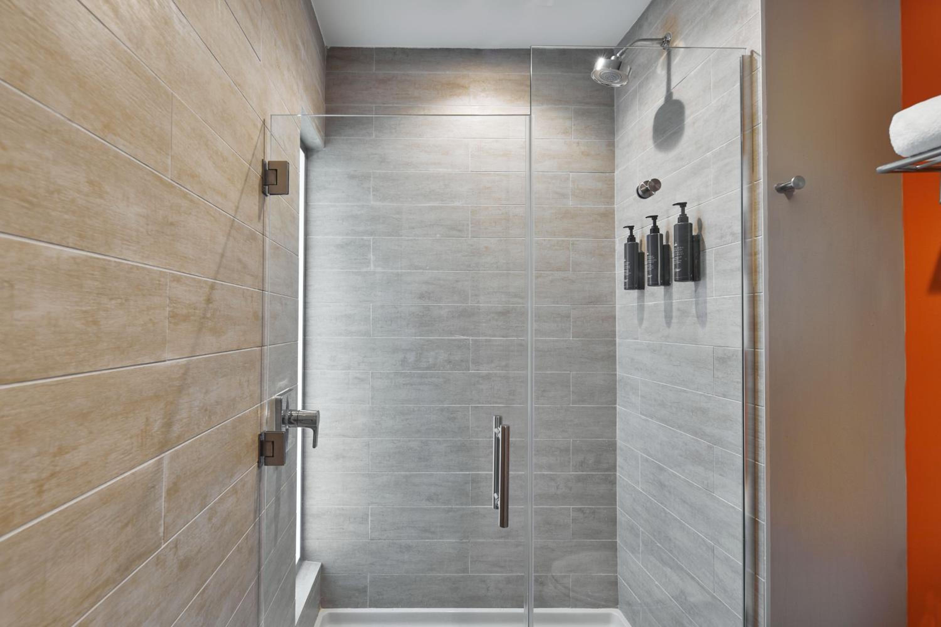 Aloft, Guest room, 1 King