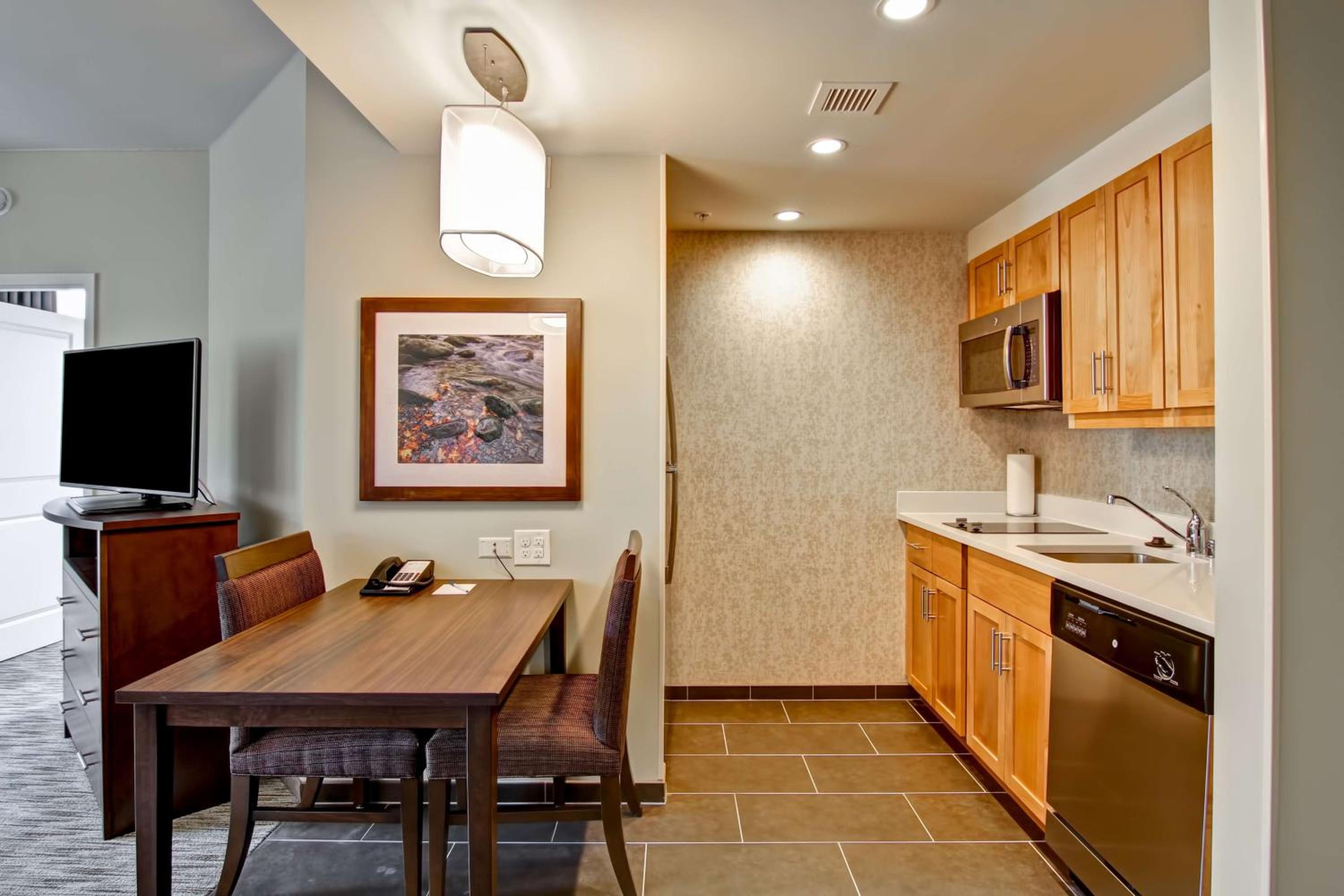 King Suite - Hearing Access/Non-Smoking