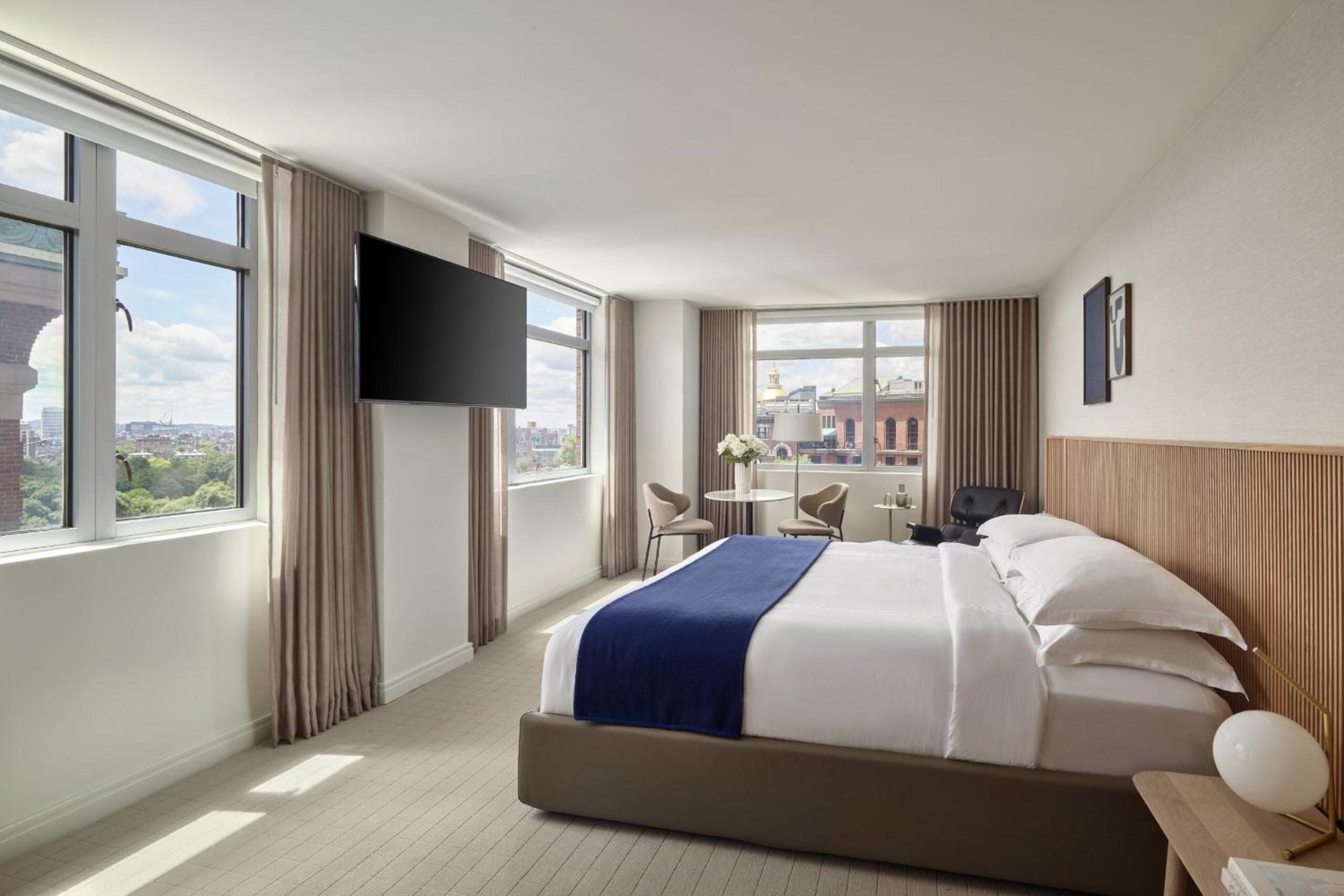 Premium King Room with Boston Skyline View