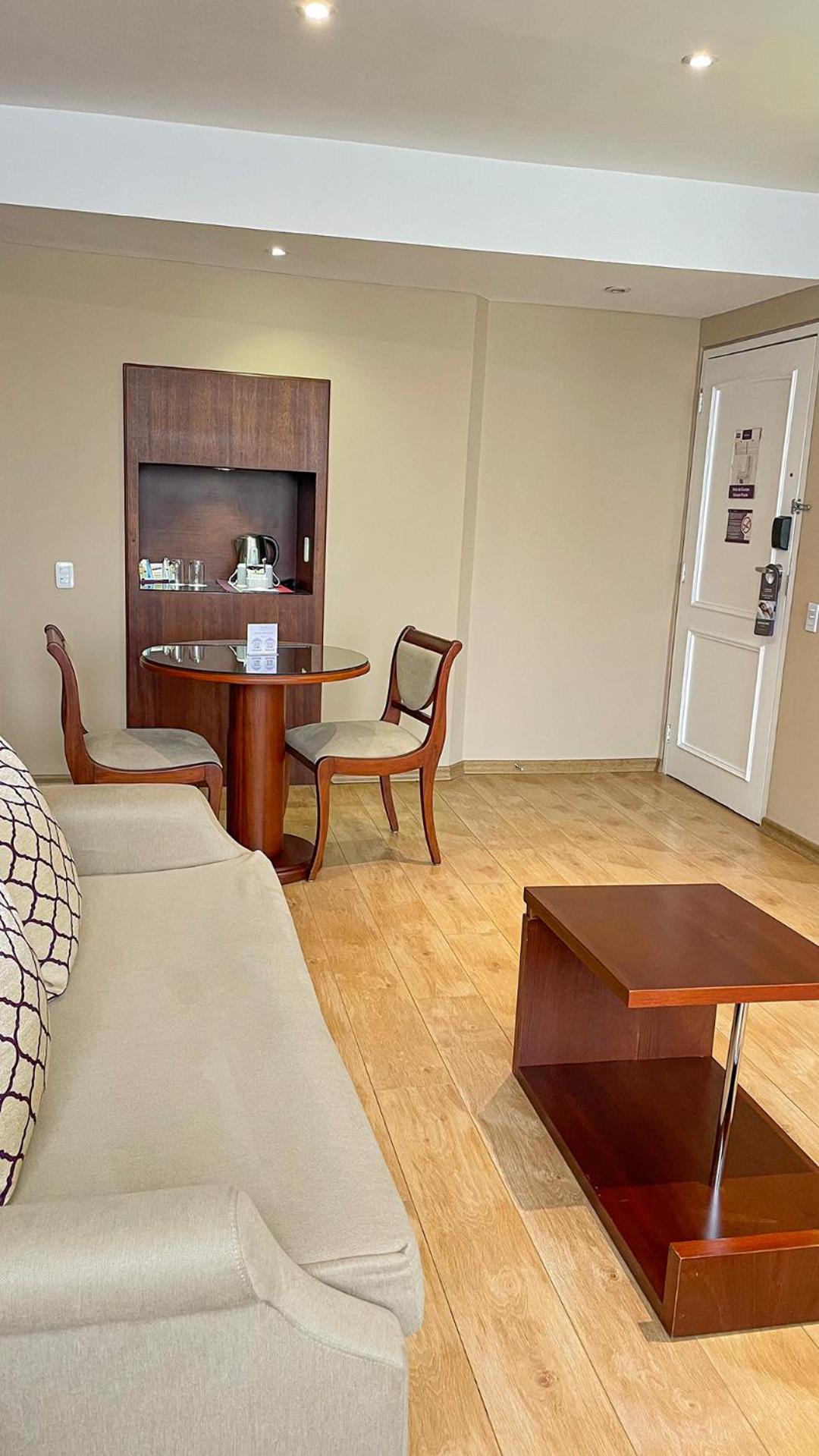 Superior King Suite