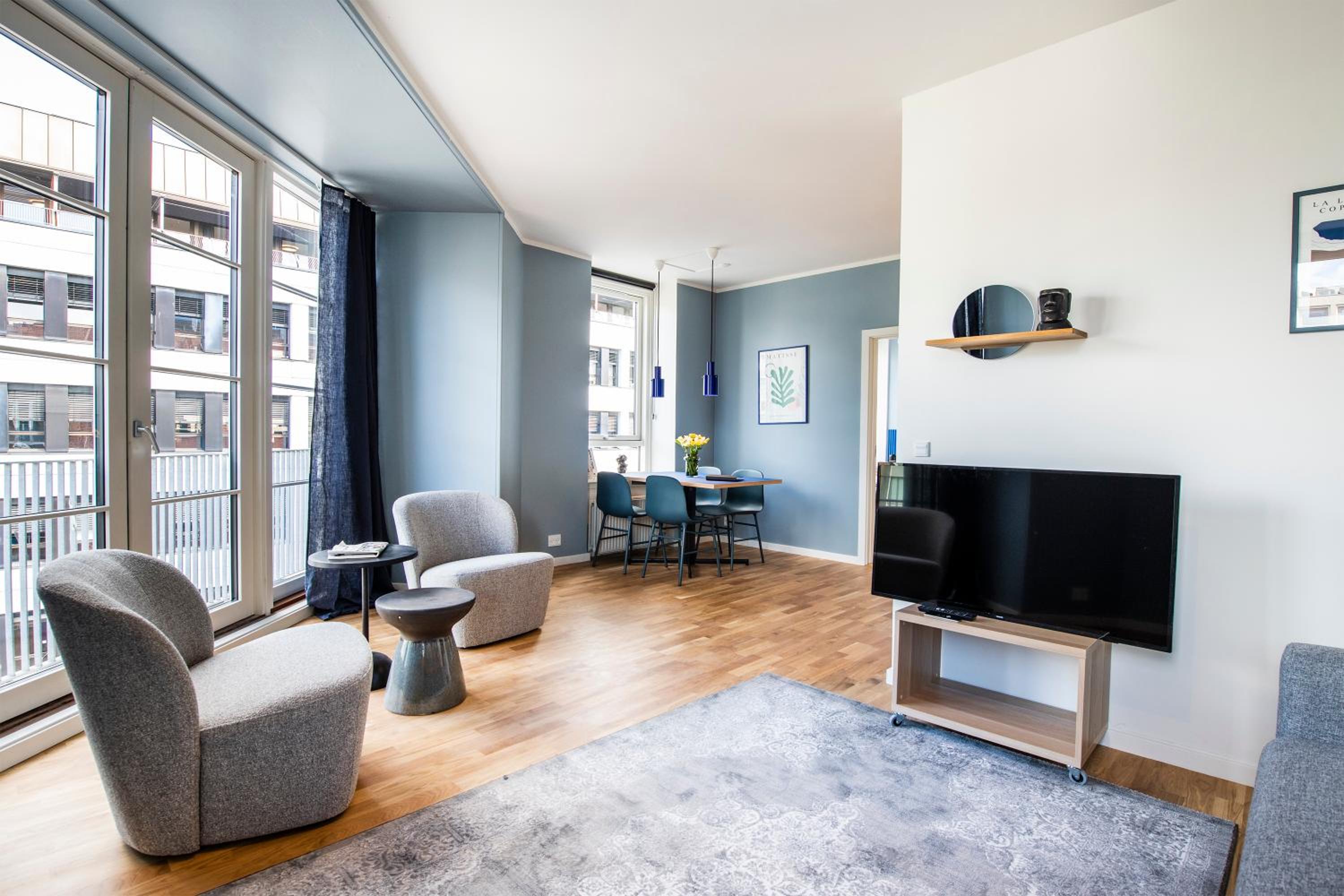 1 Bedroom Swanky Apartment