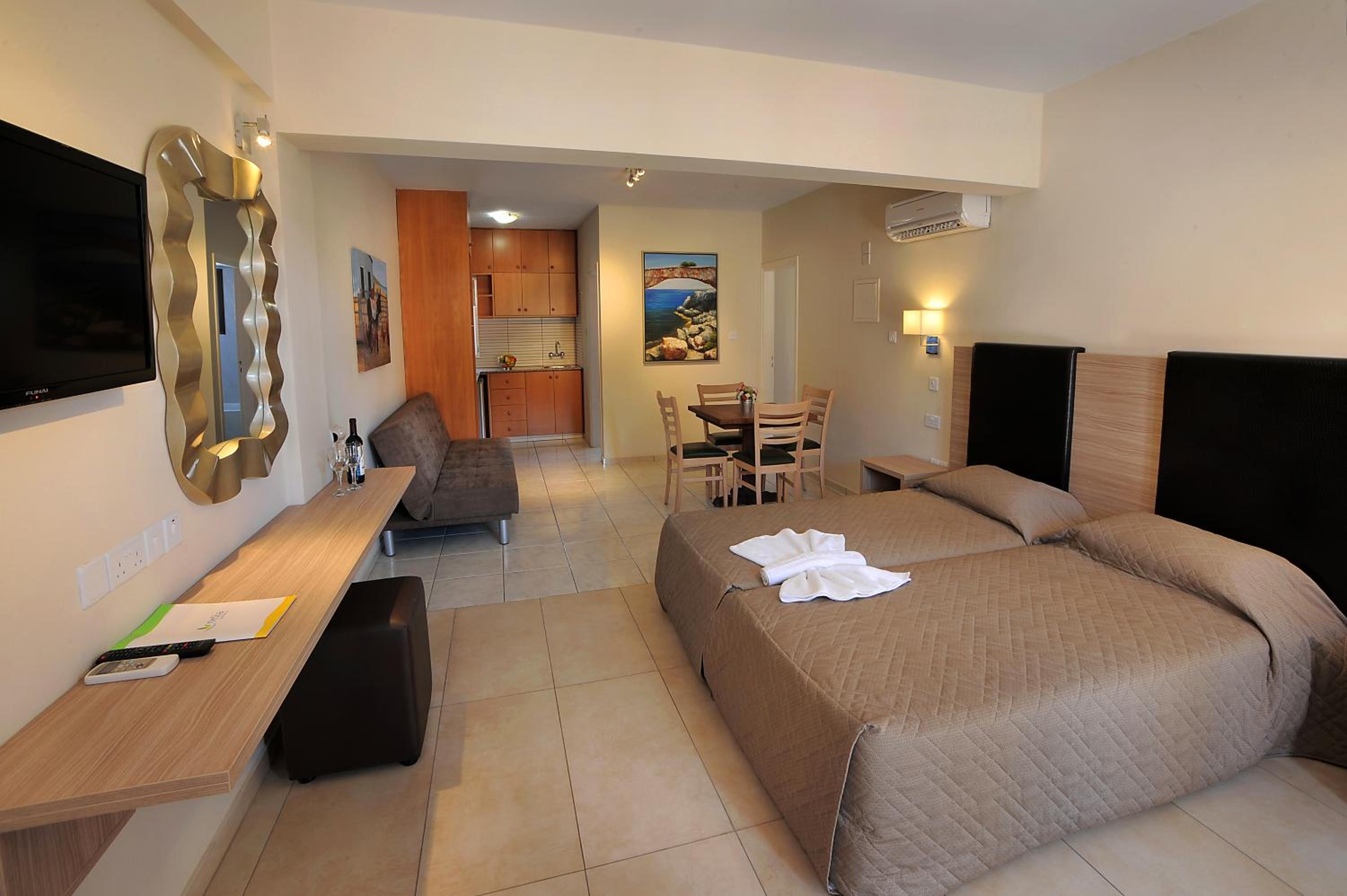 One-Bedroom Apartment