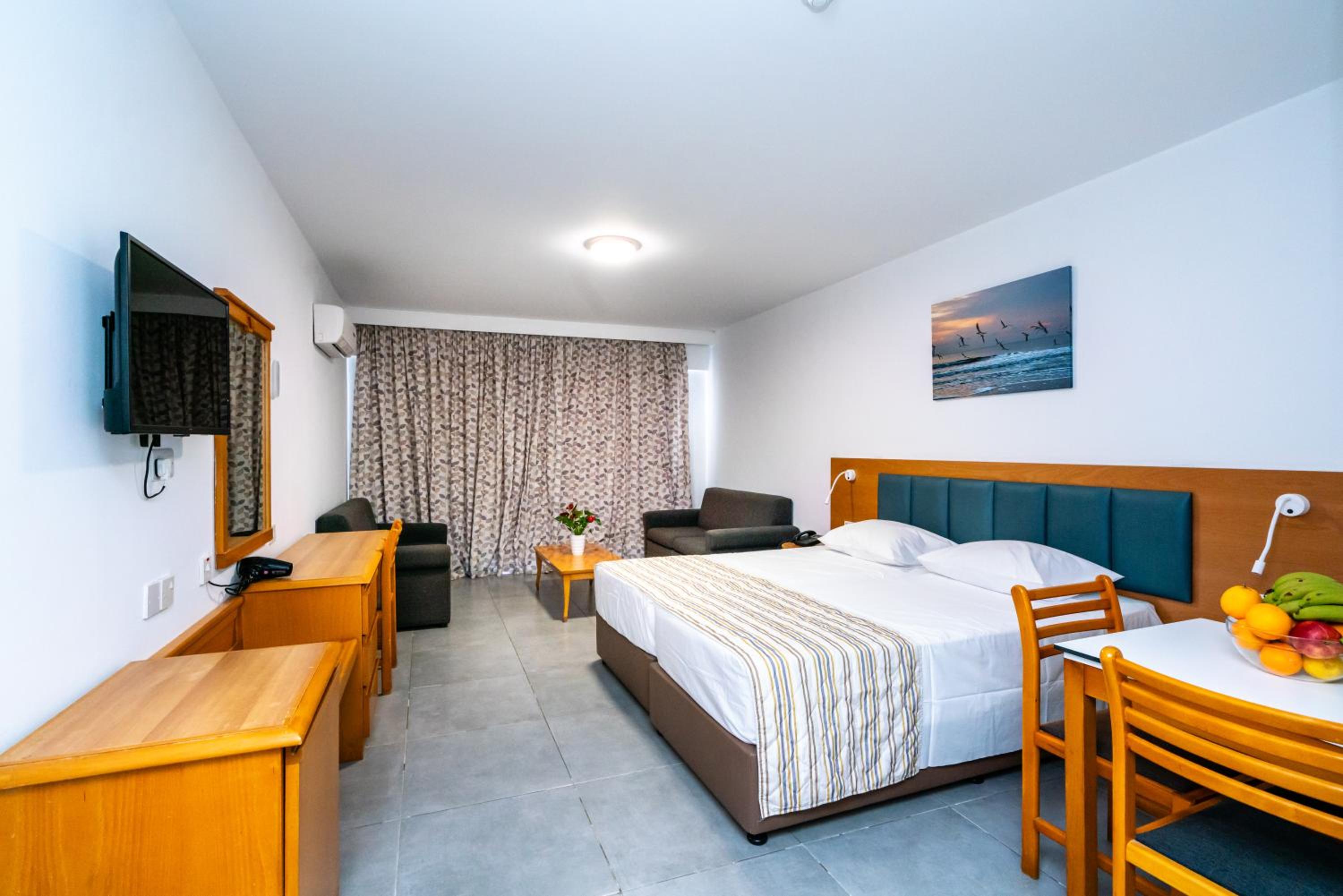 Studio with Sea View