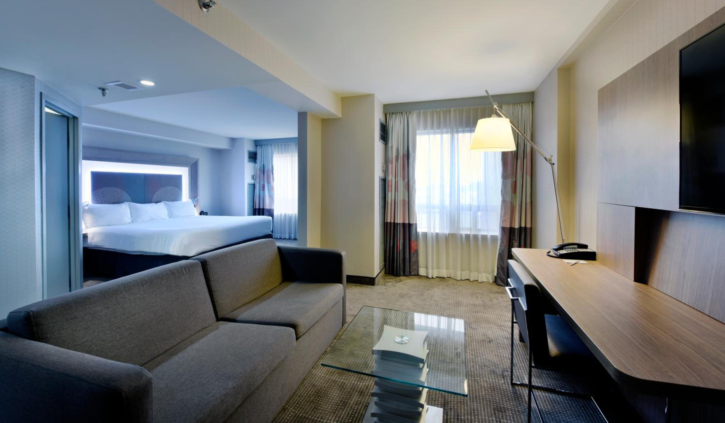 Junior King Suite with Seating Area