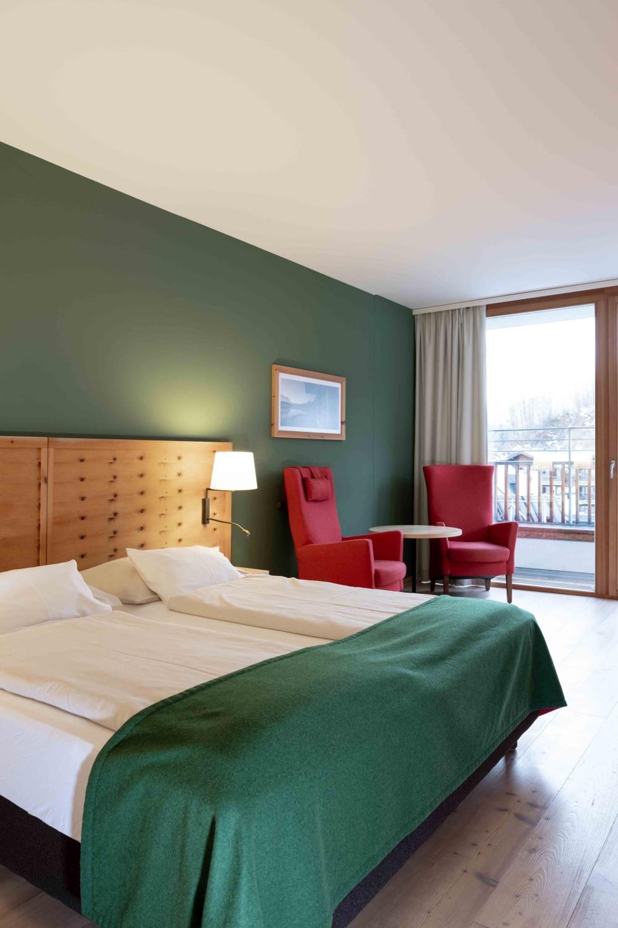Standard Double Room with Balcony and Mountain View