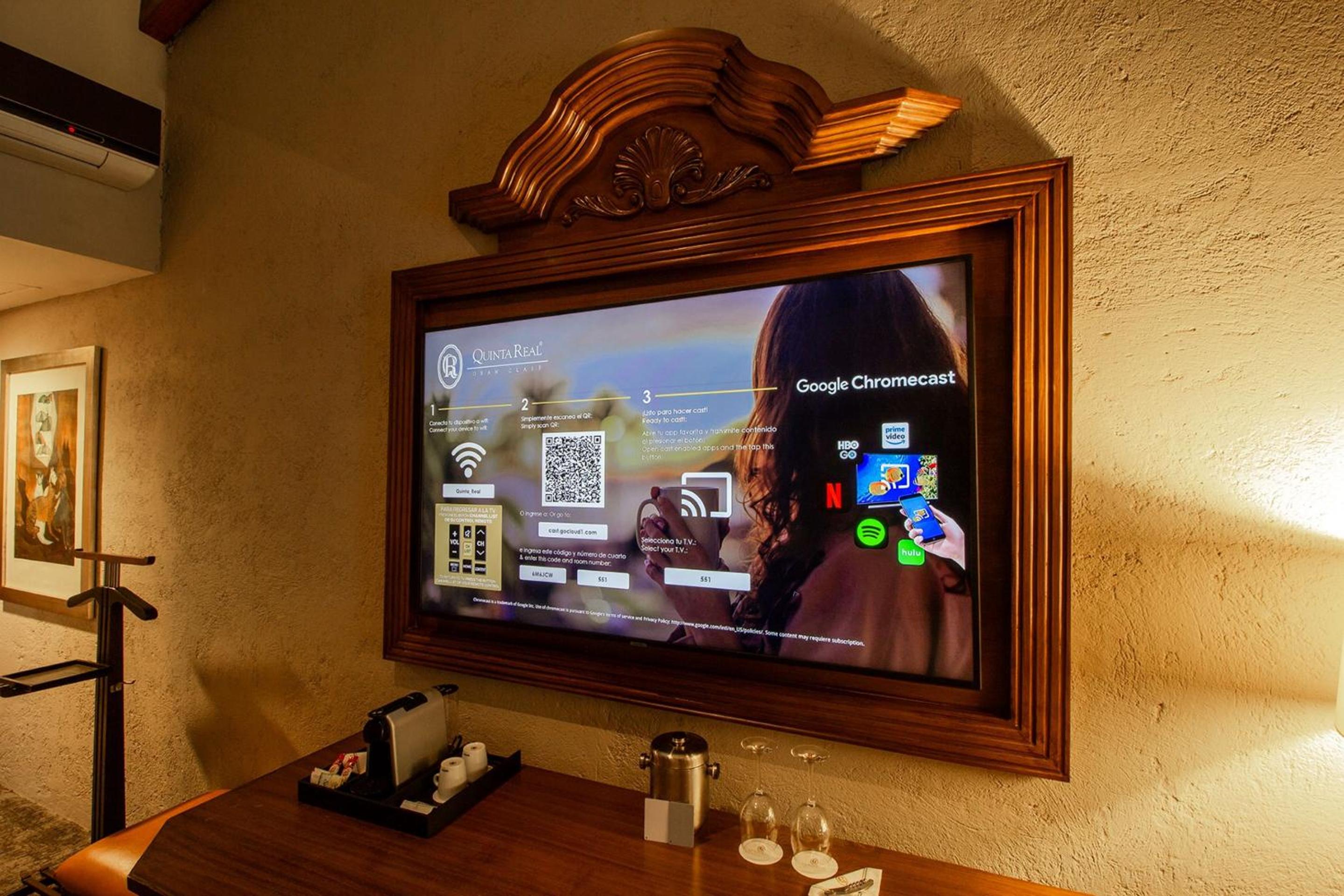 Master Suite Two Beds