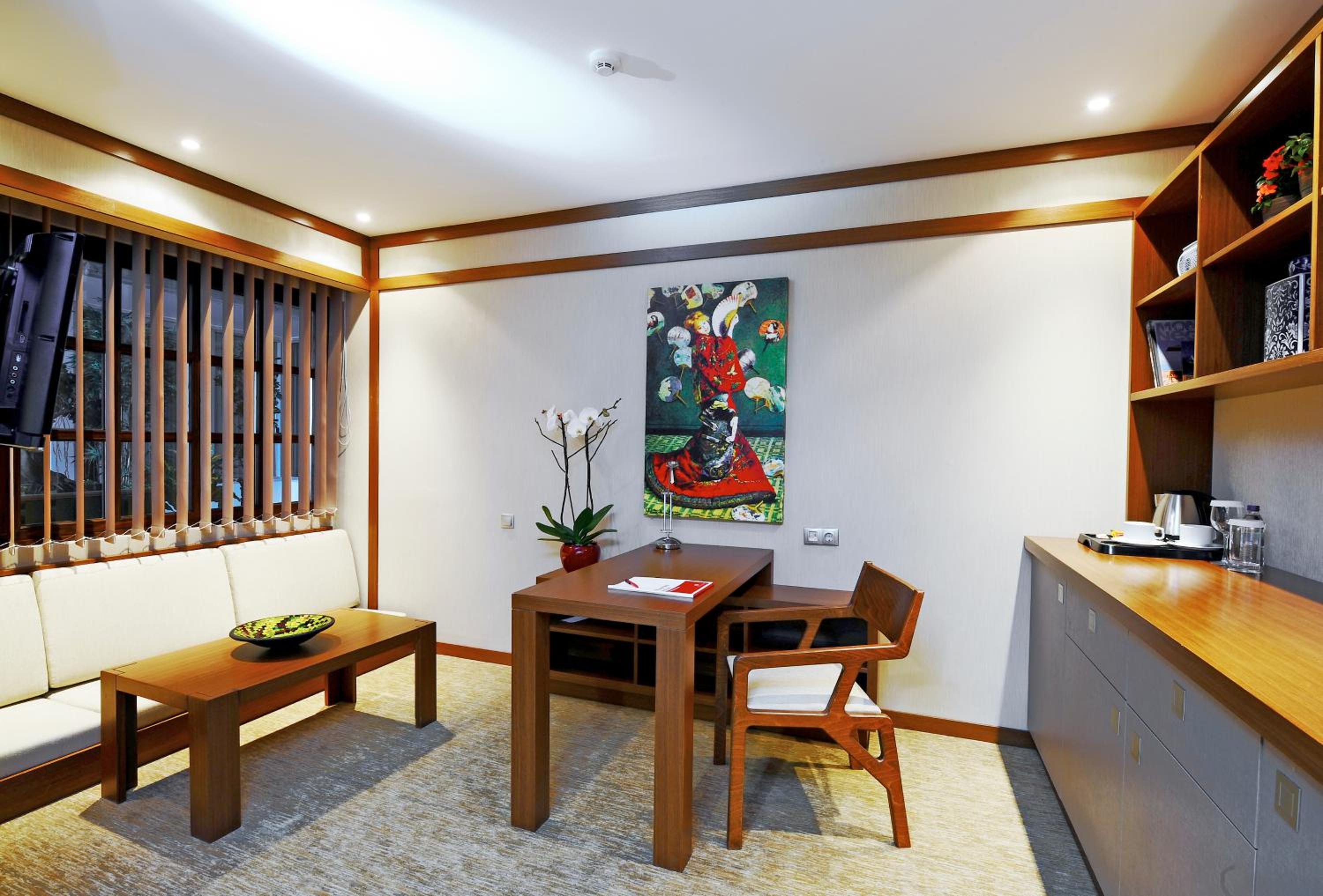 Garden (Japanese) Suite