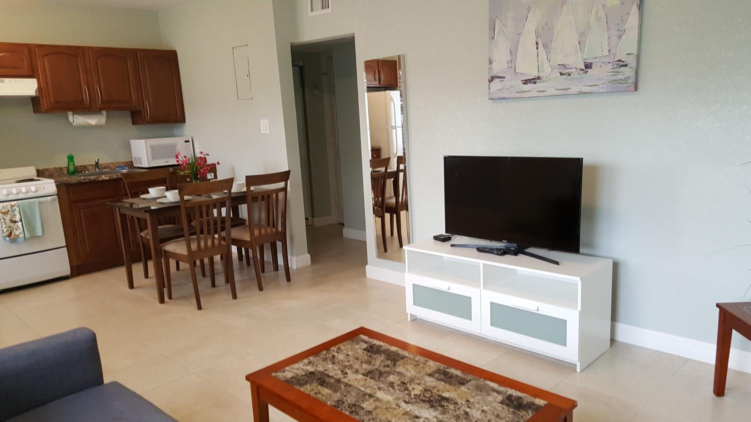 Deluxe King Suite